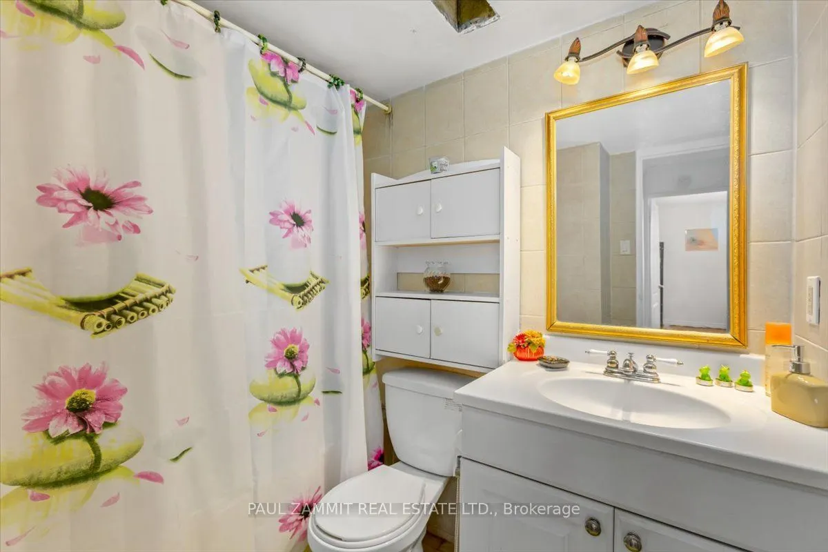 80 Inverlochy Boulevard #1008