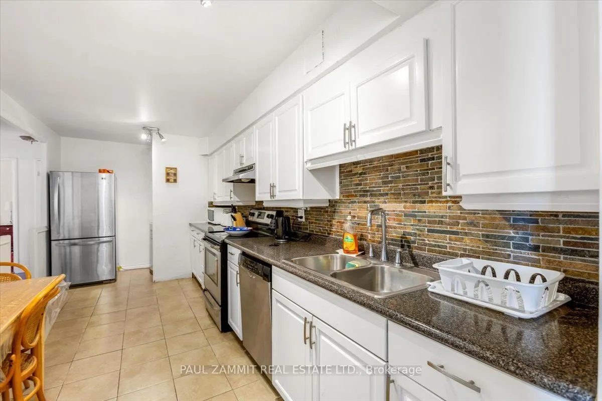 80 Inverlochy Boulevard #1008