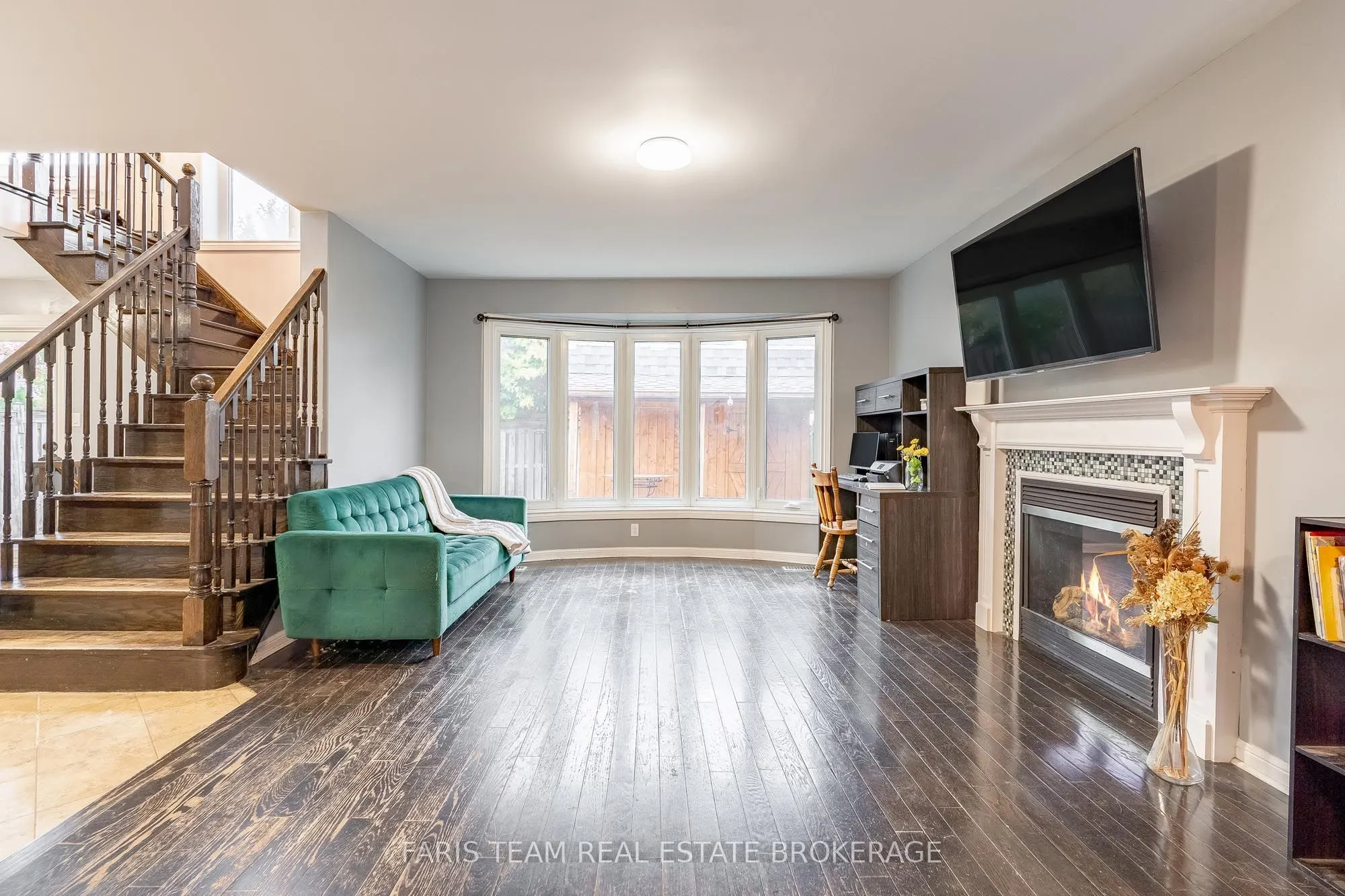 27 Kidd Crescent