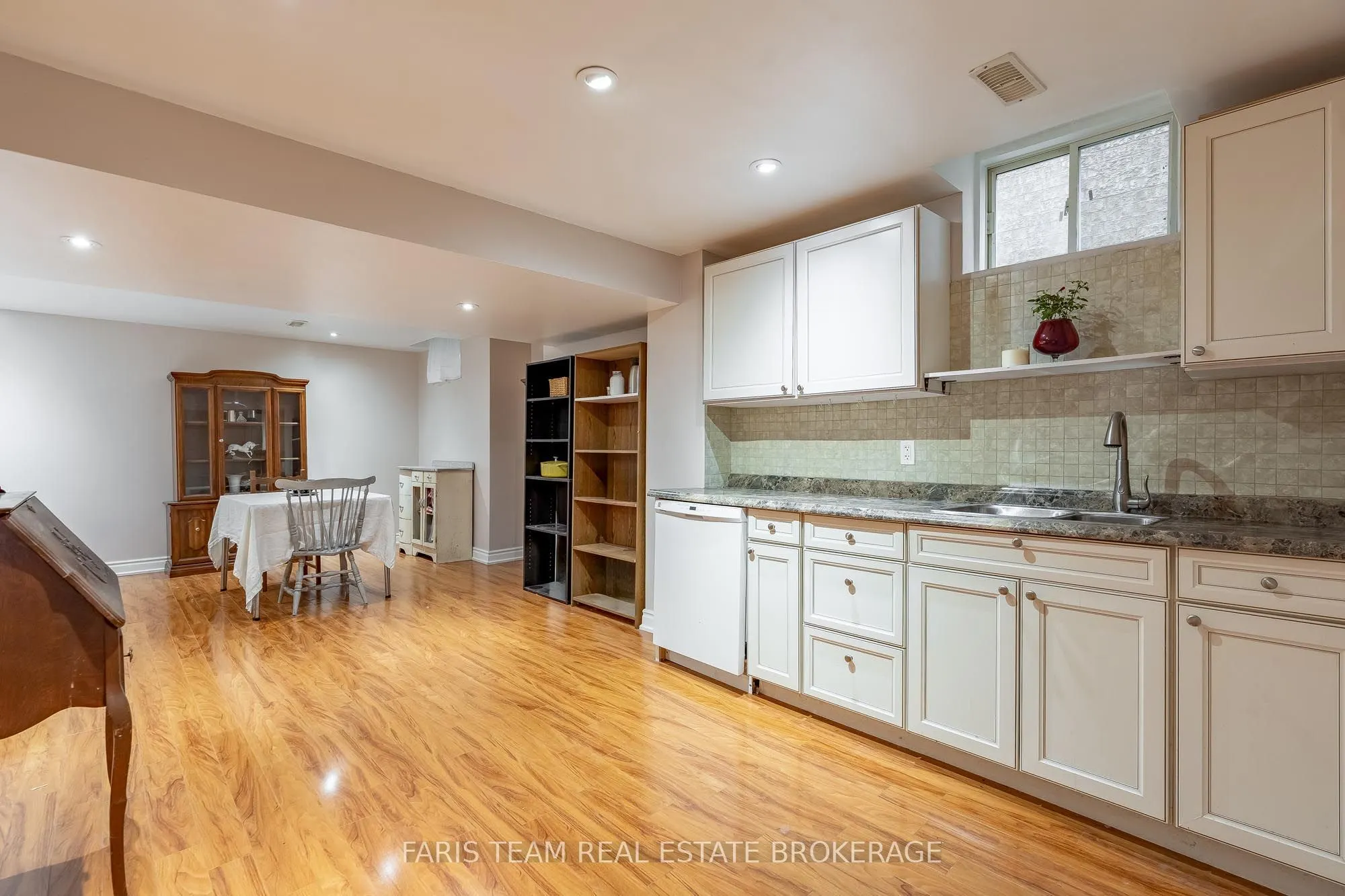 27 Kidd Crescent