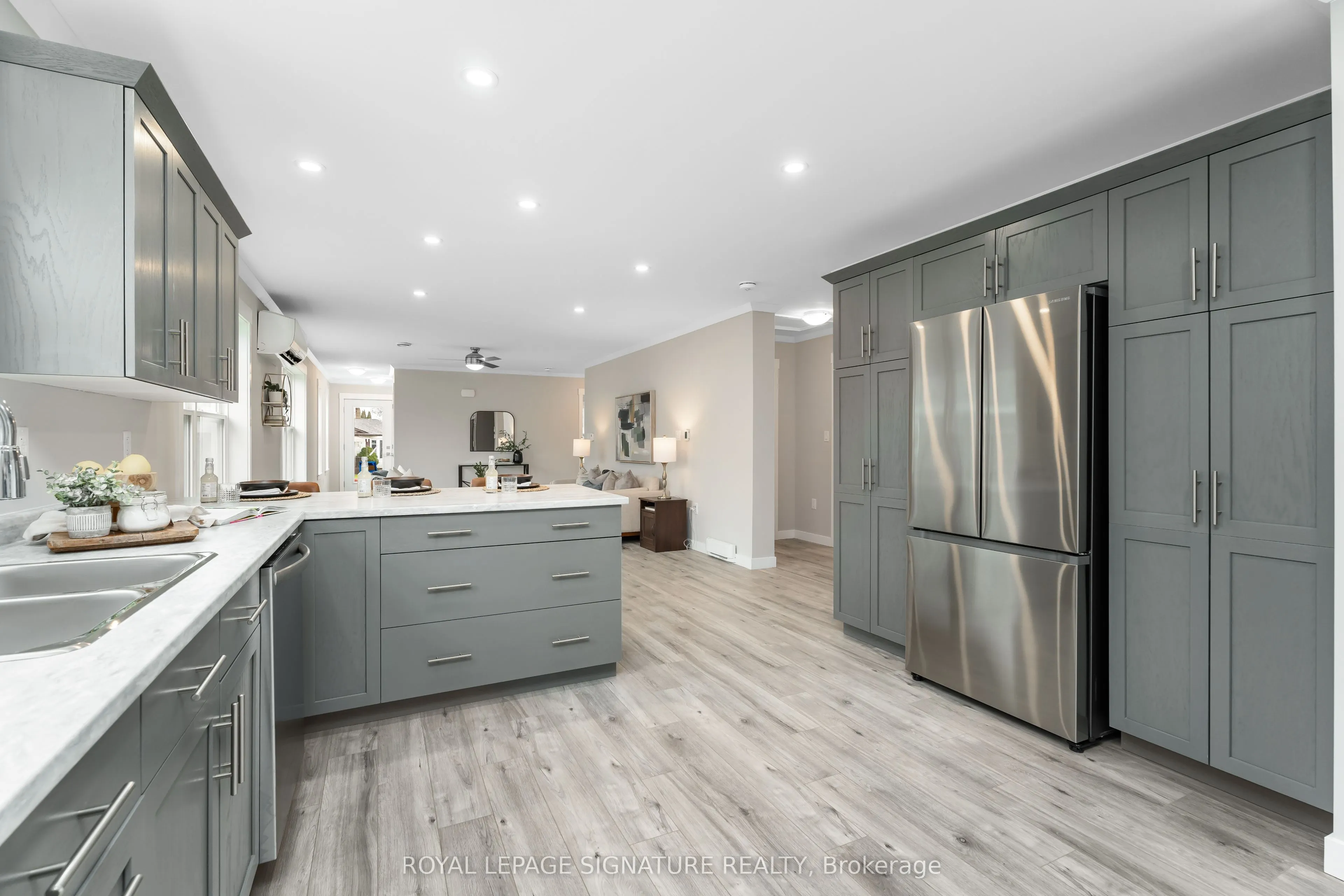 16 Briarwood Place