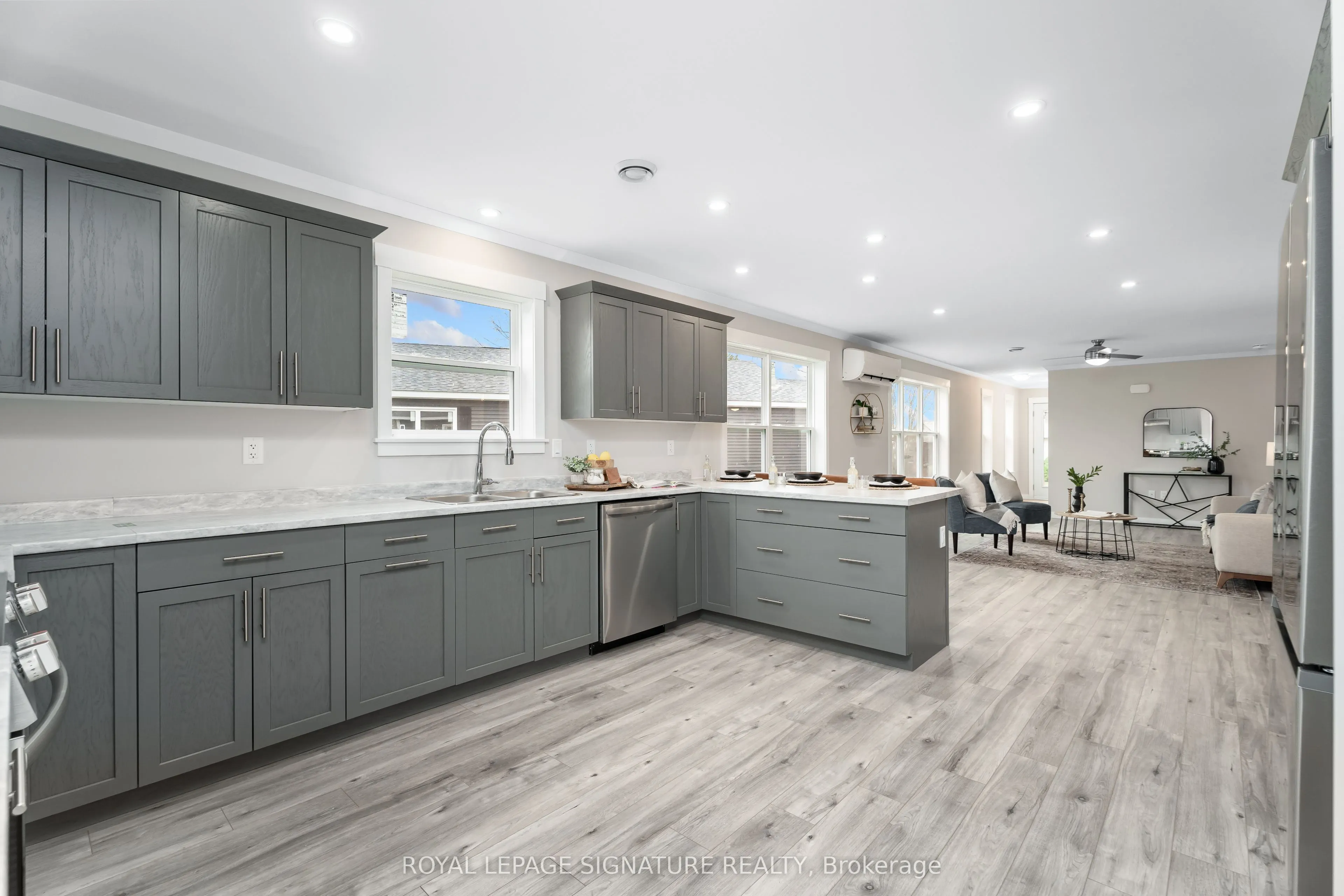16 Briarwood Place