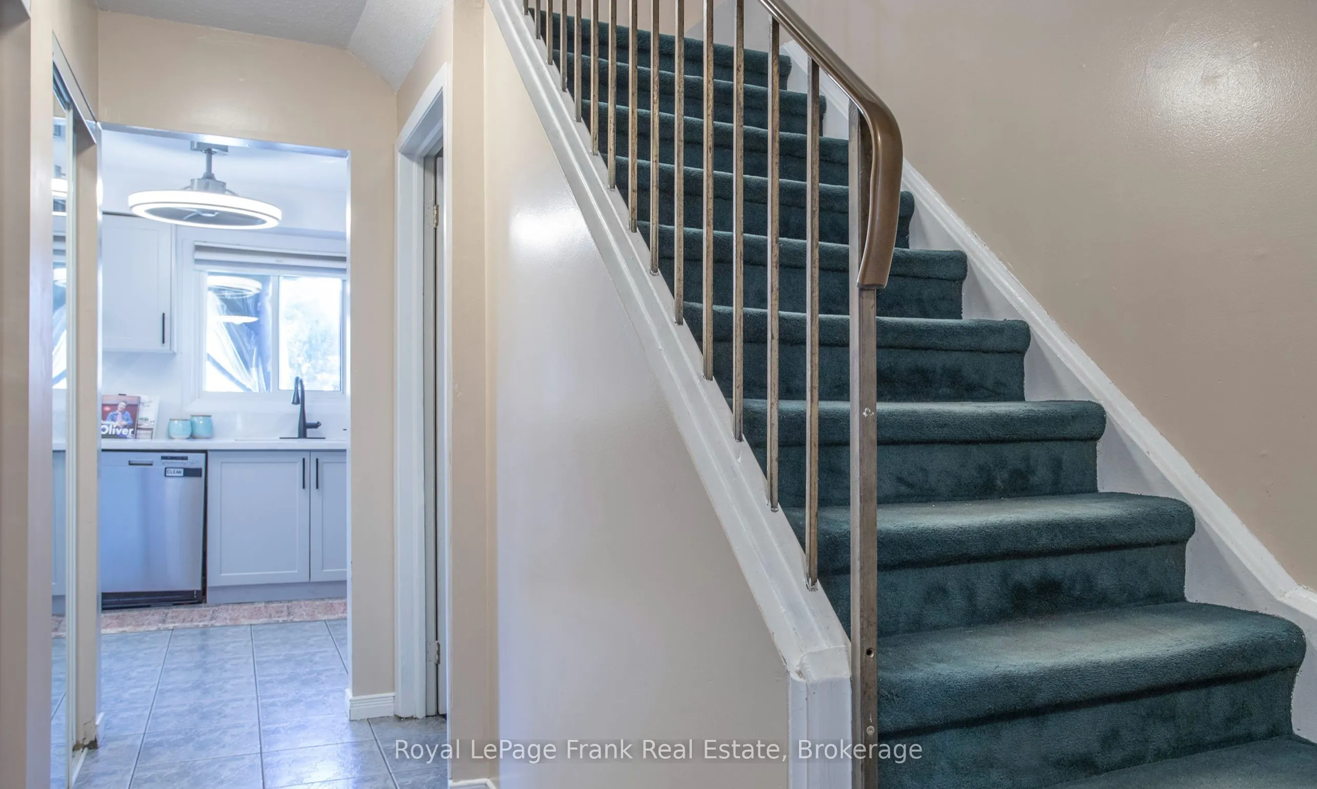 22 Peachtree Place