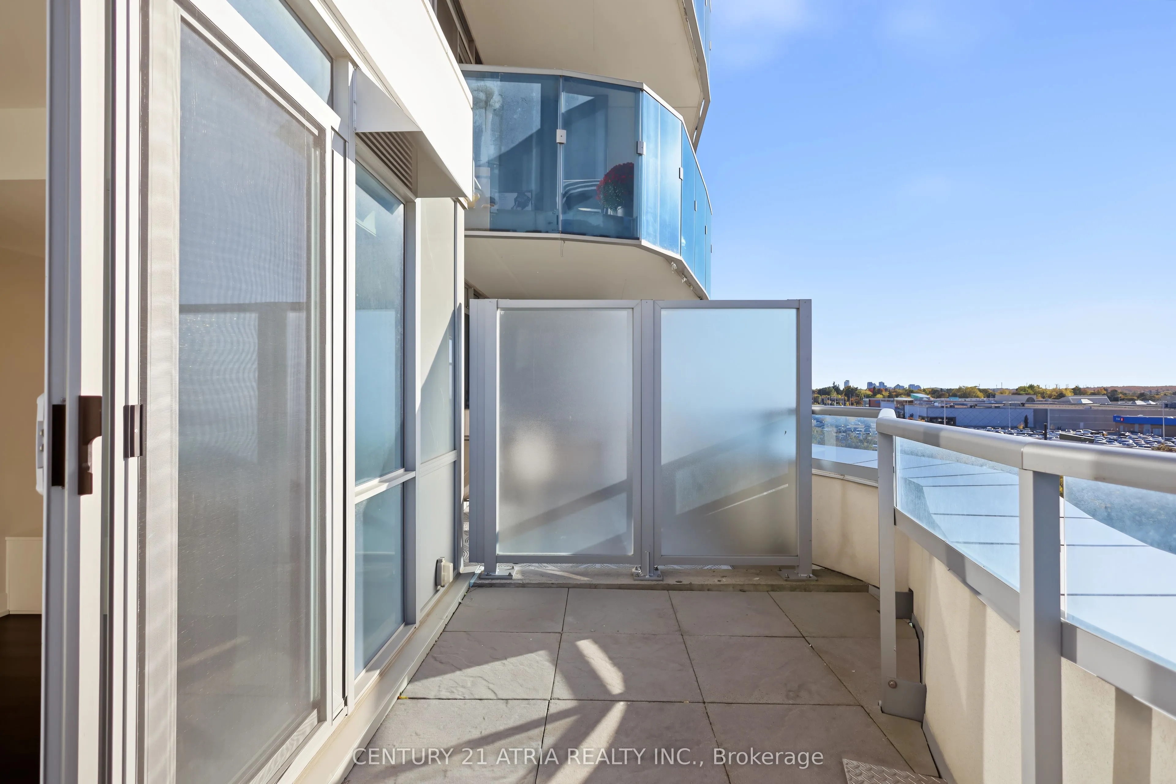 9471 Yonge Street #528