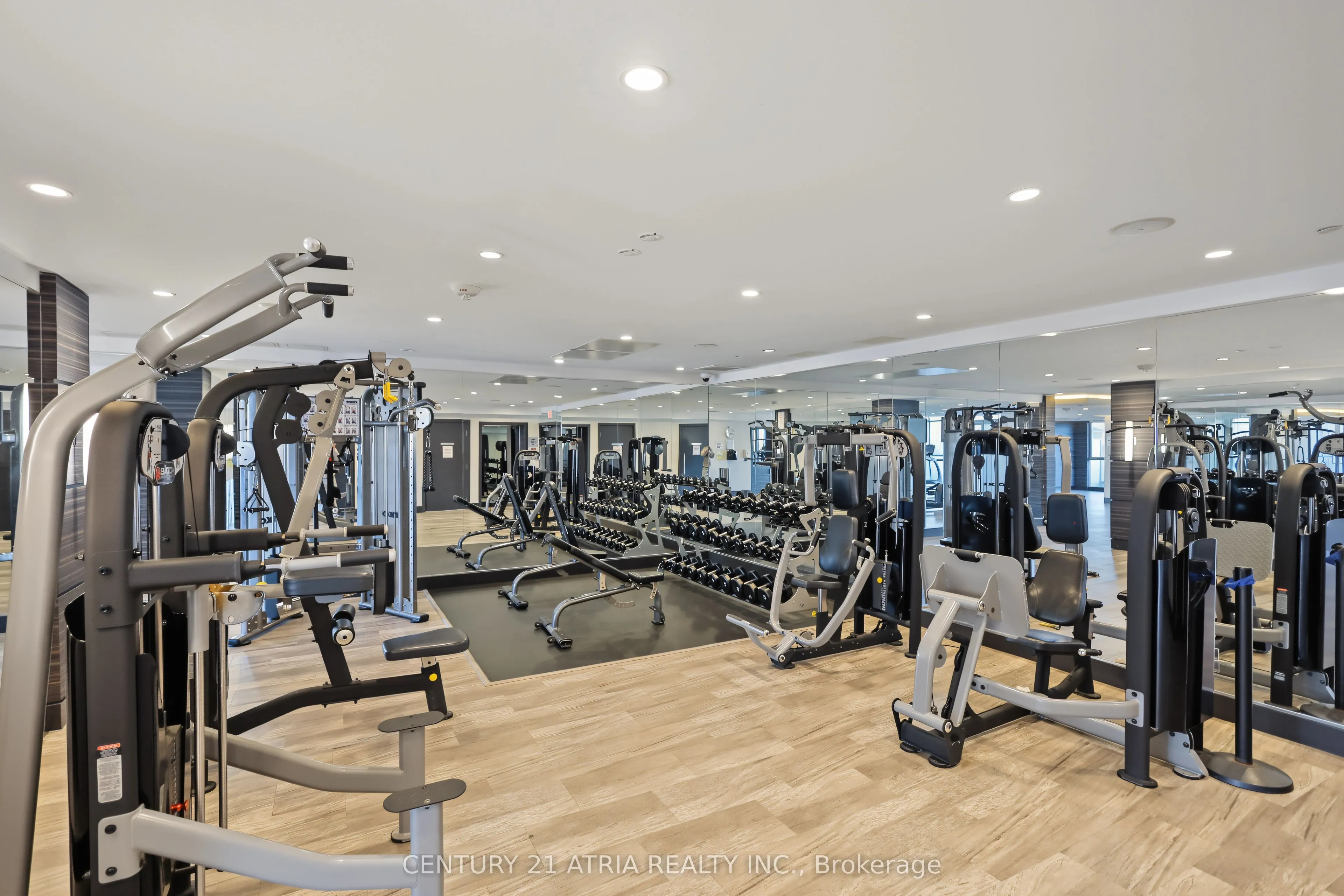 9471 Yonge Street #528