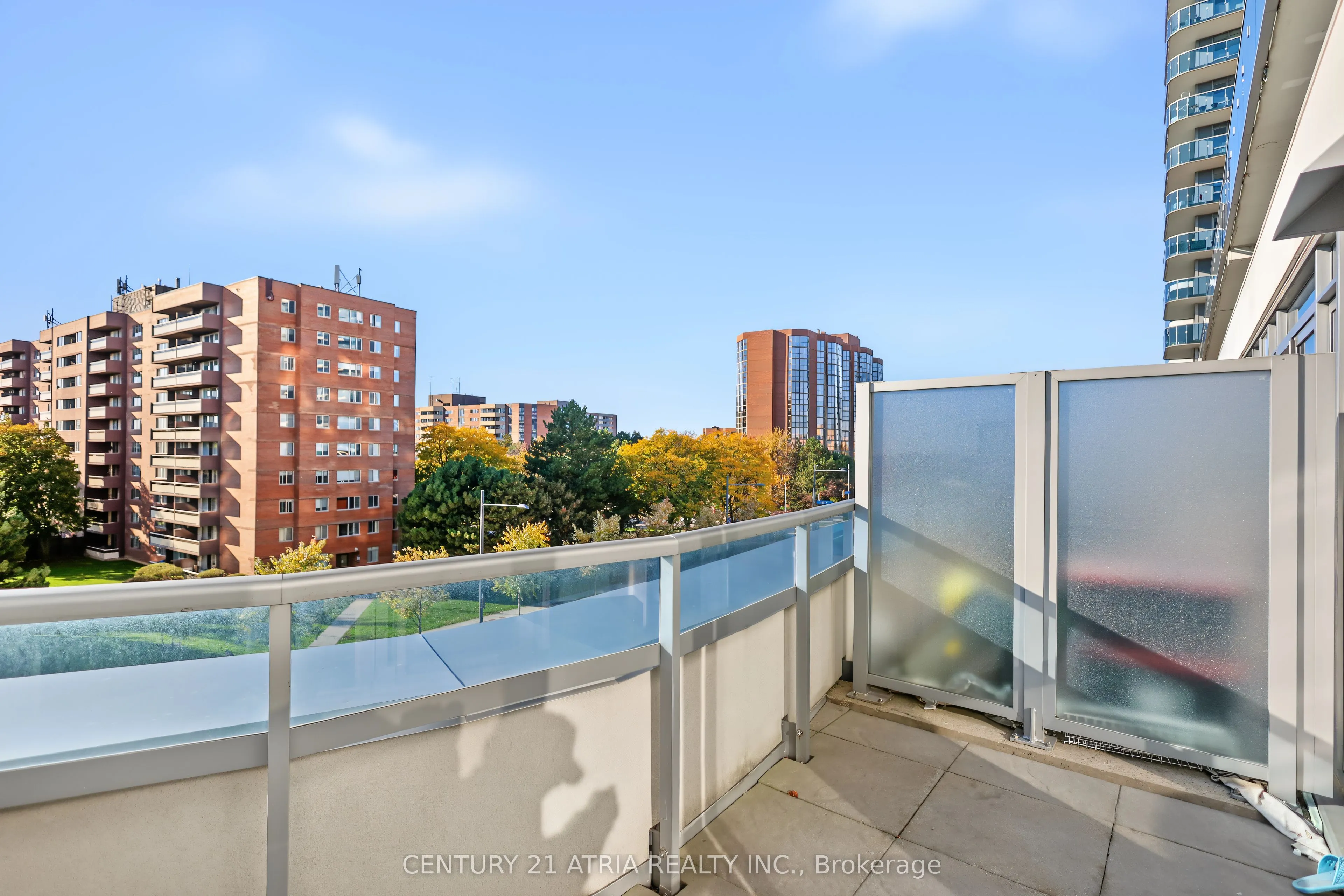 9471 Yonge Street #528