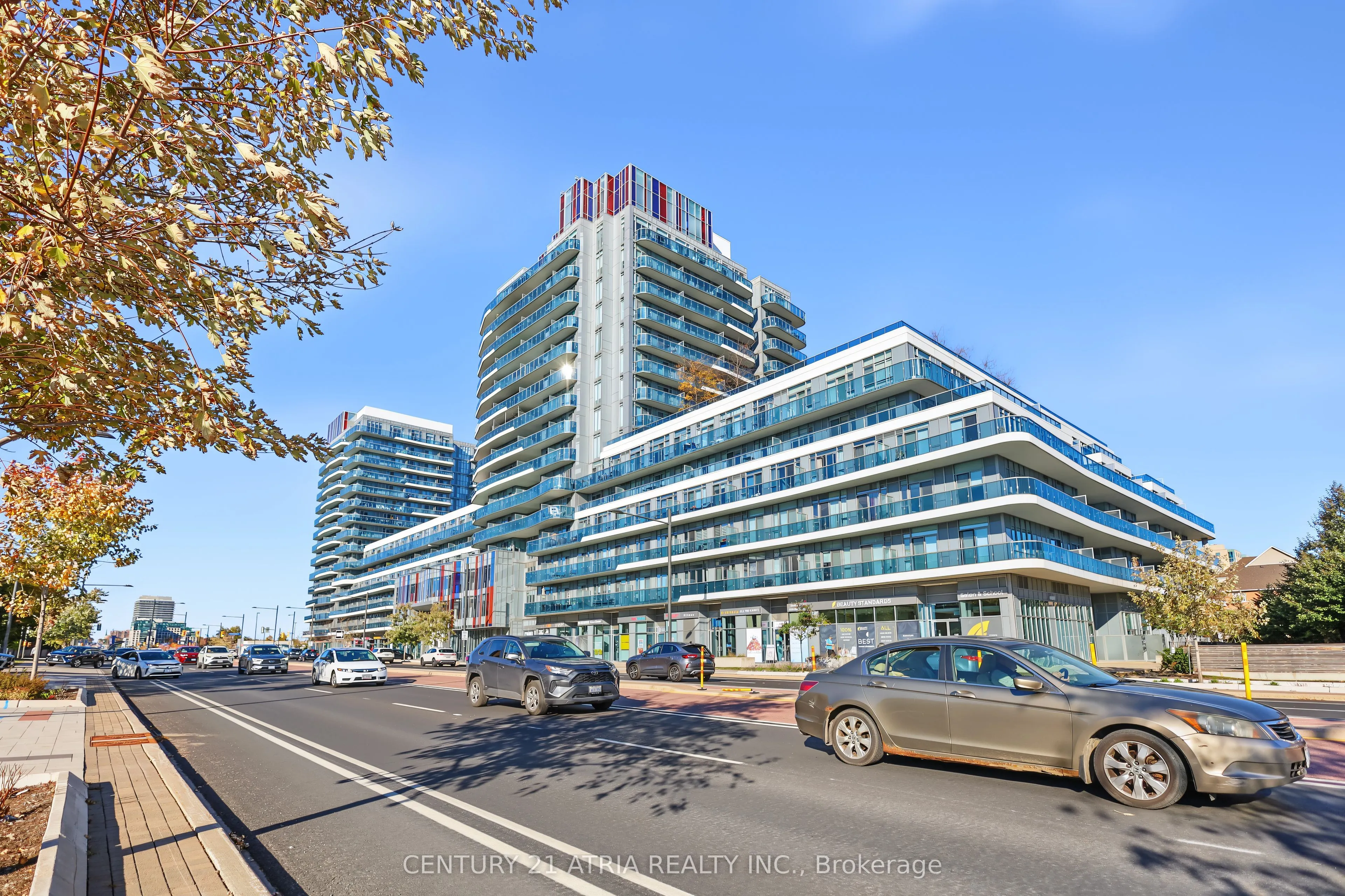 9471 Yonge Street #528