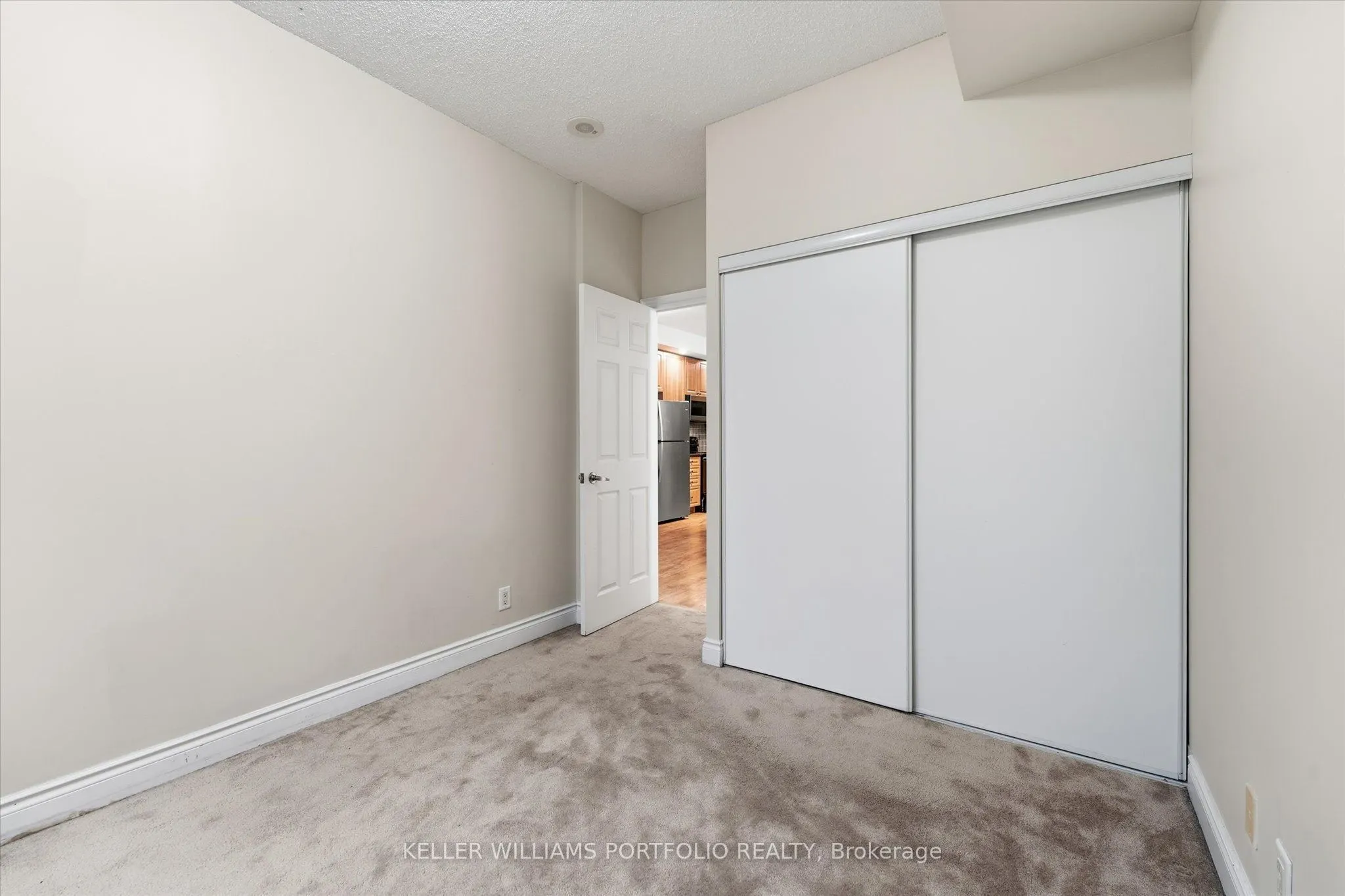 33 Cox Boulevard #133