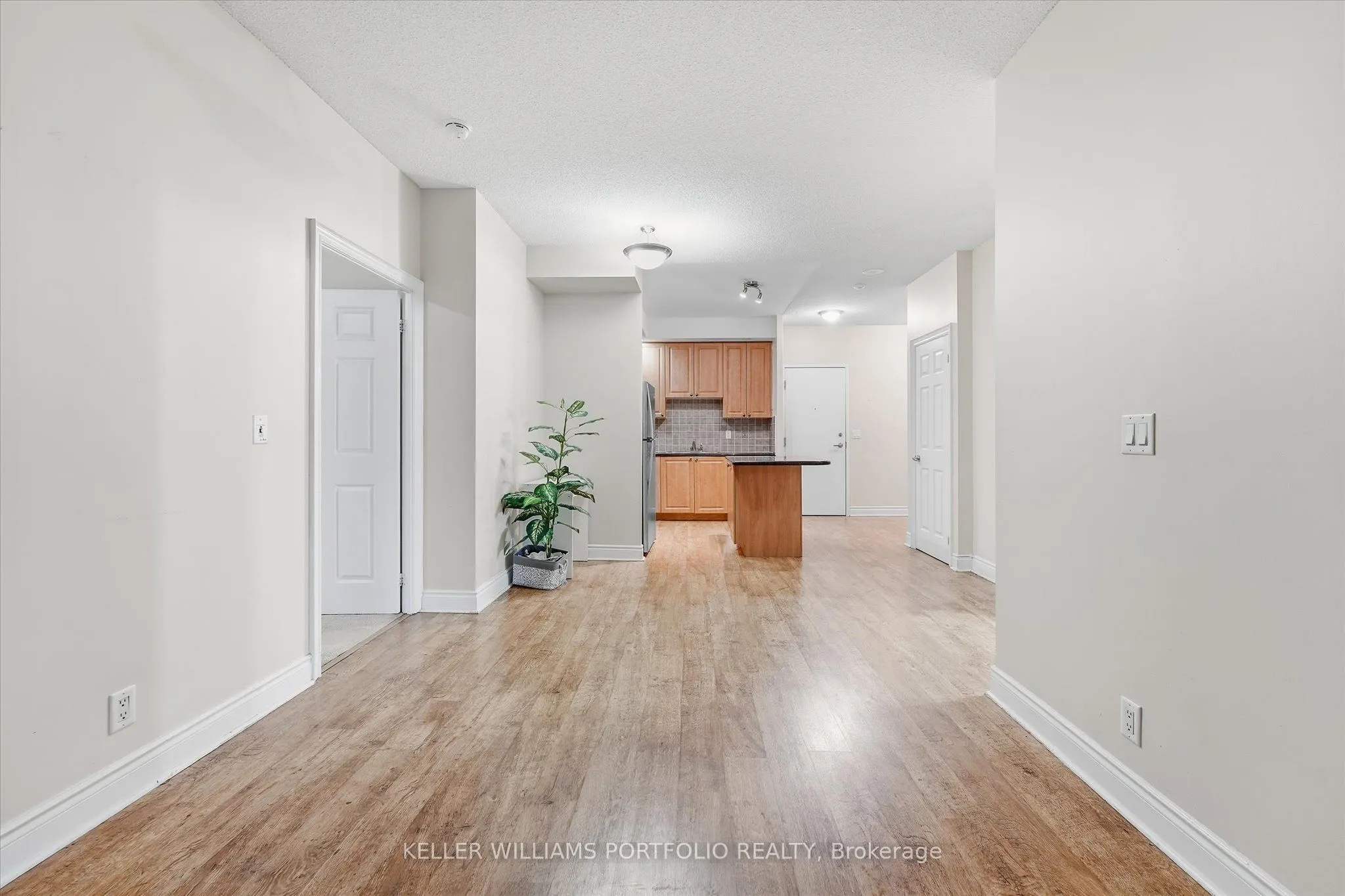 33 Cox Boulevard #133
