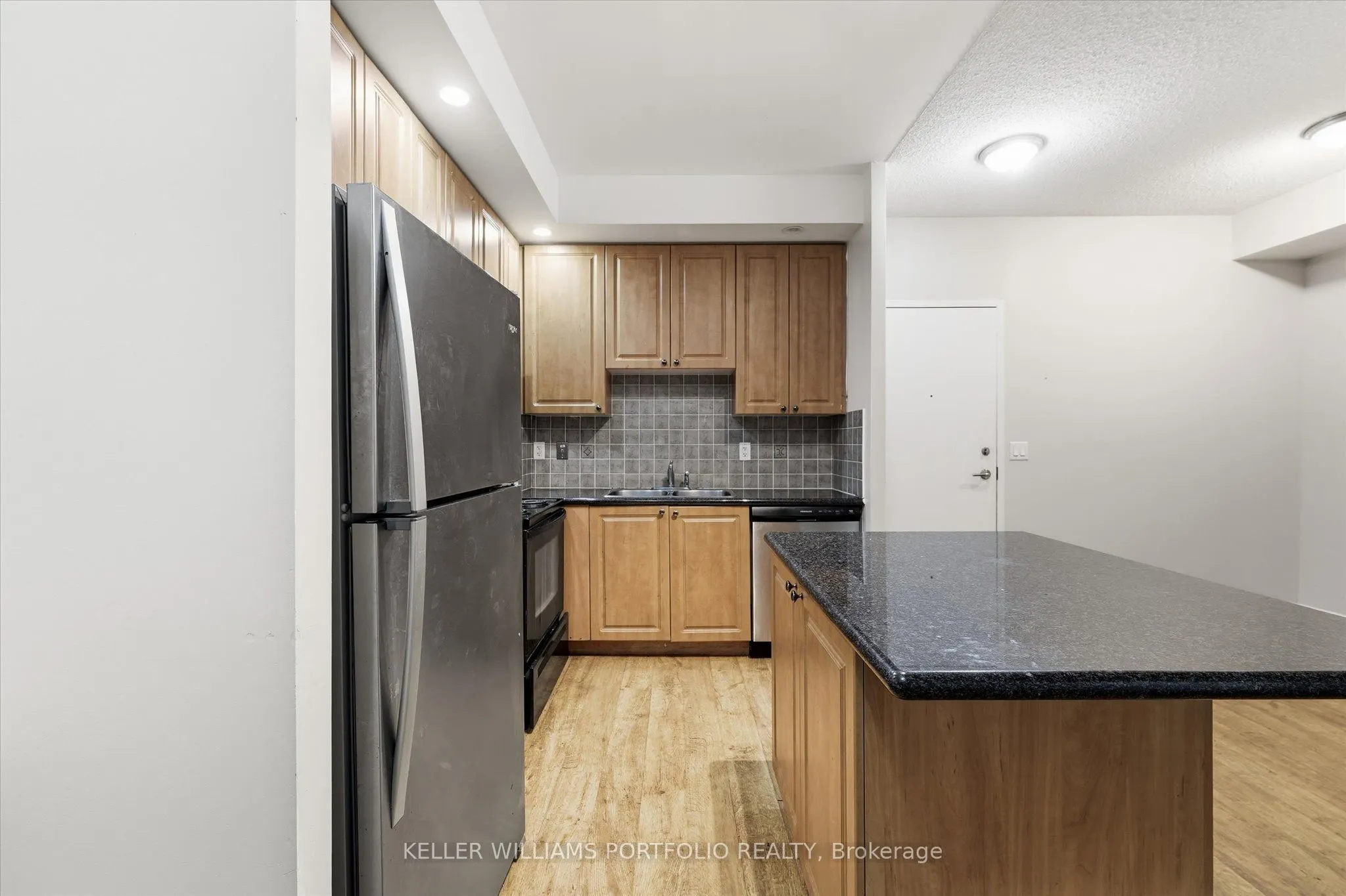 33 Cox Boulevard #133