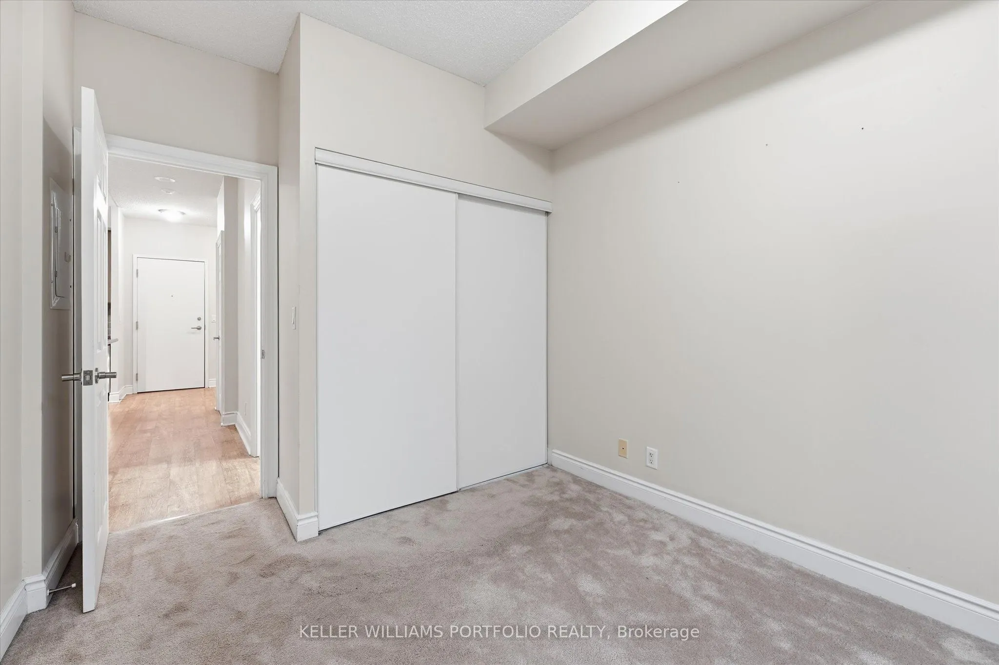33 Cox Boulevard #133