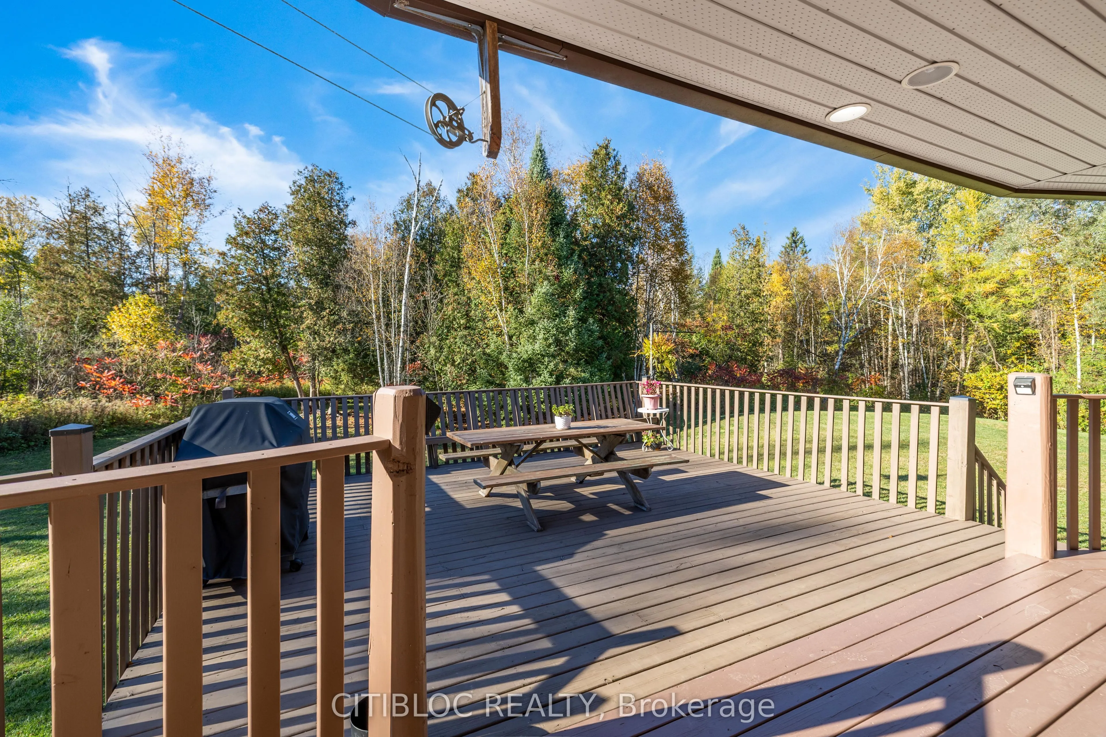 9394 County Rd 1 Road