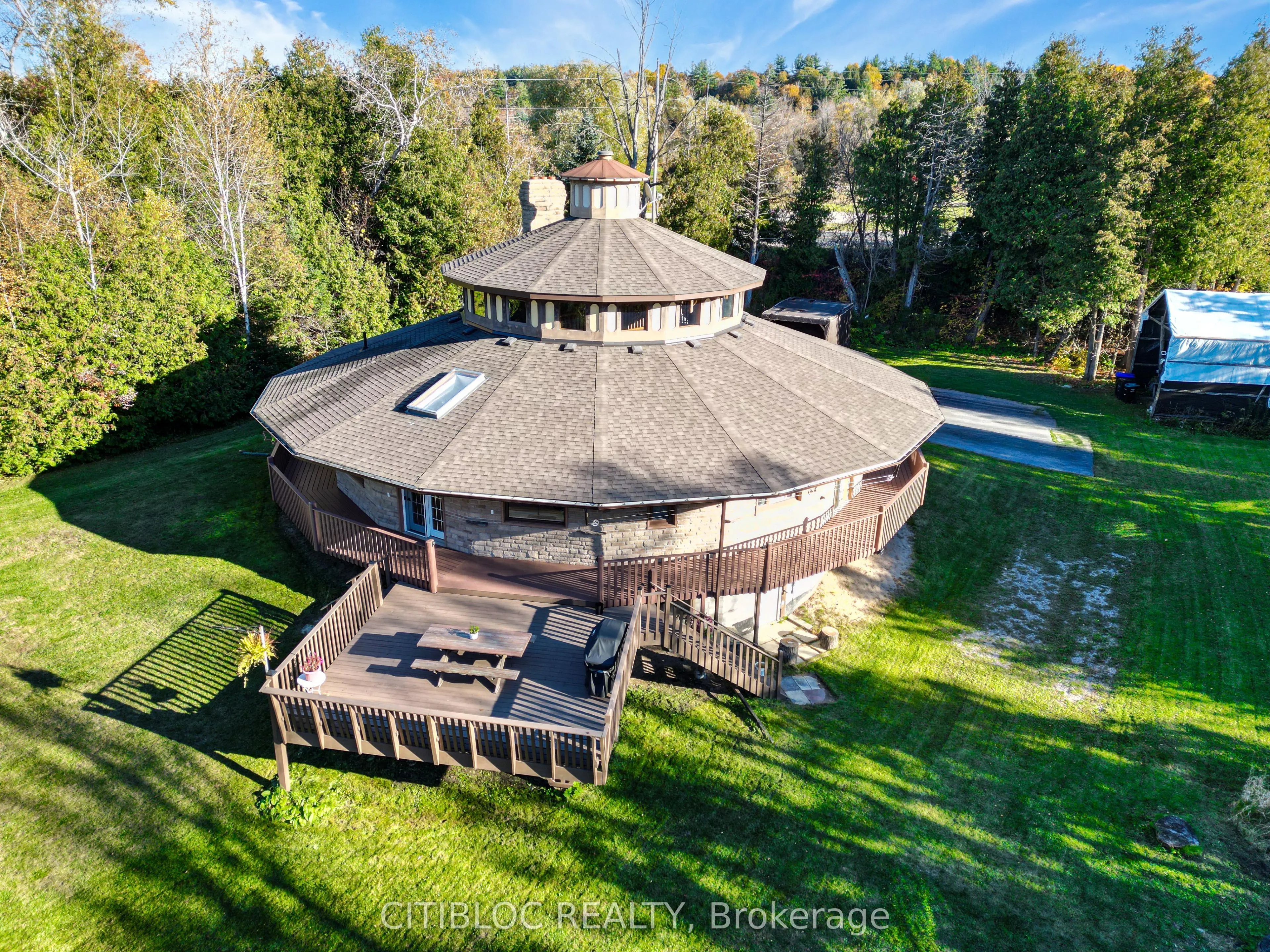 9394 County Rd 1 Road