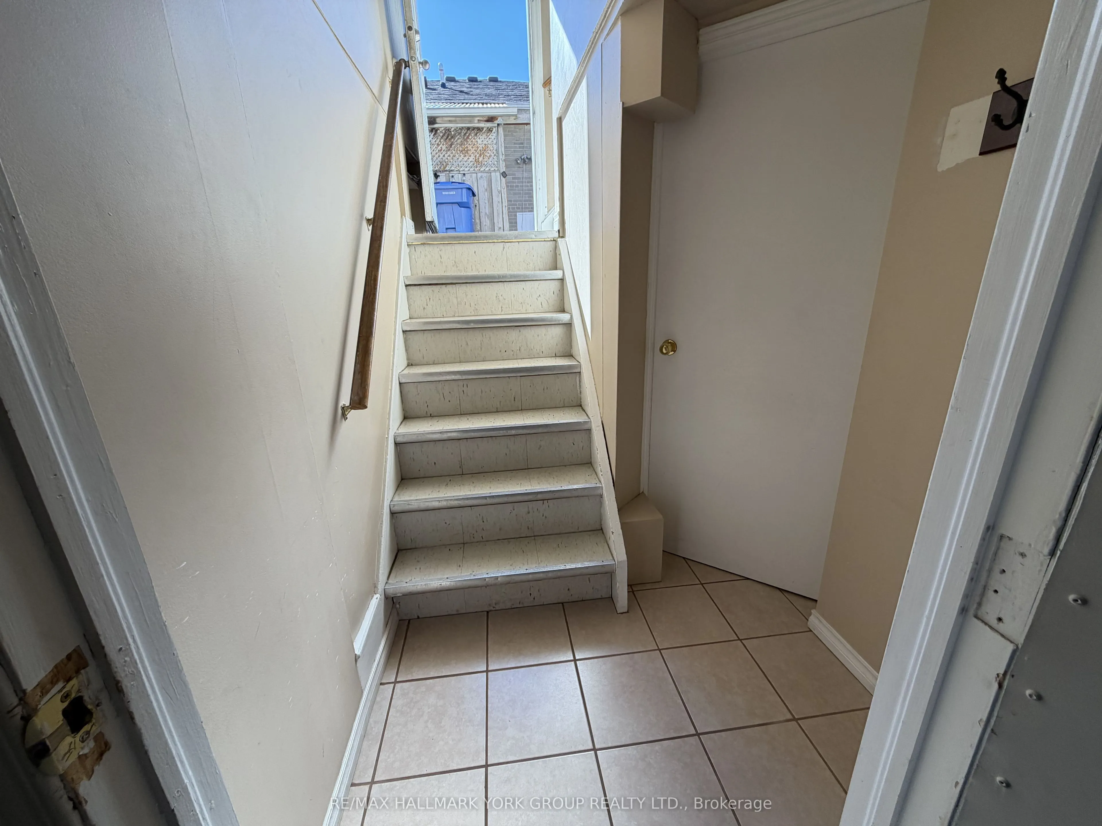 47 Longford Drive #Lower