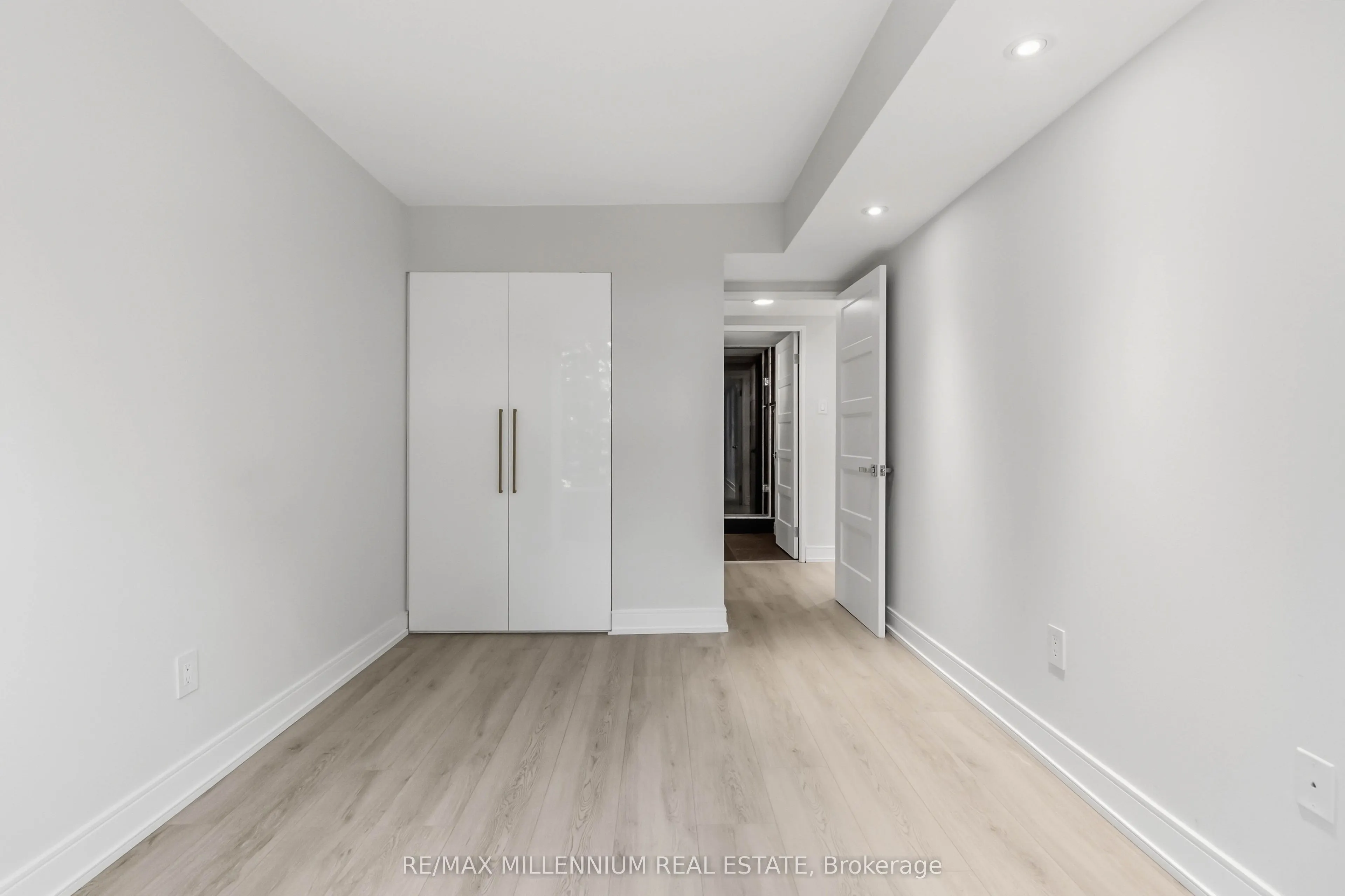 7805 Bayview Avenue #223