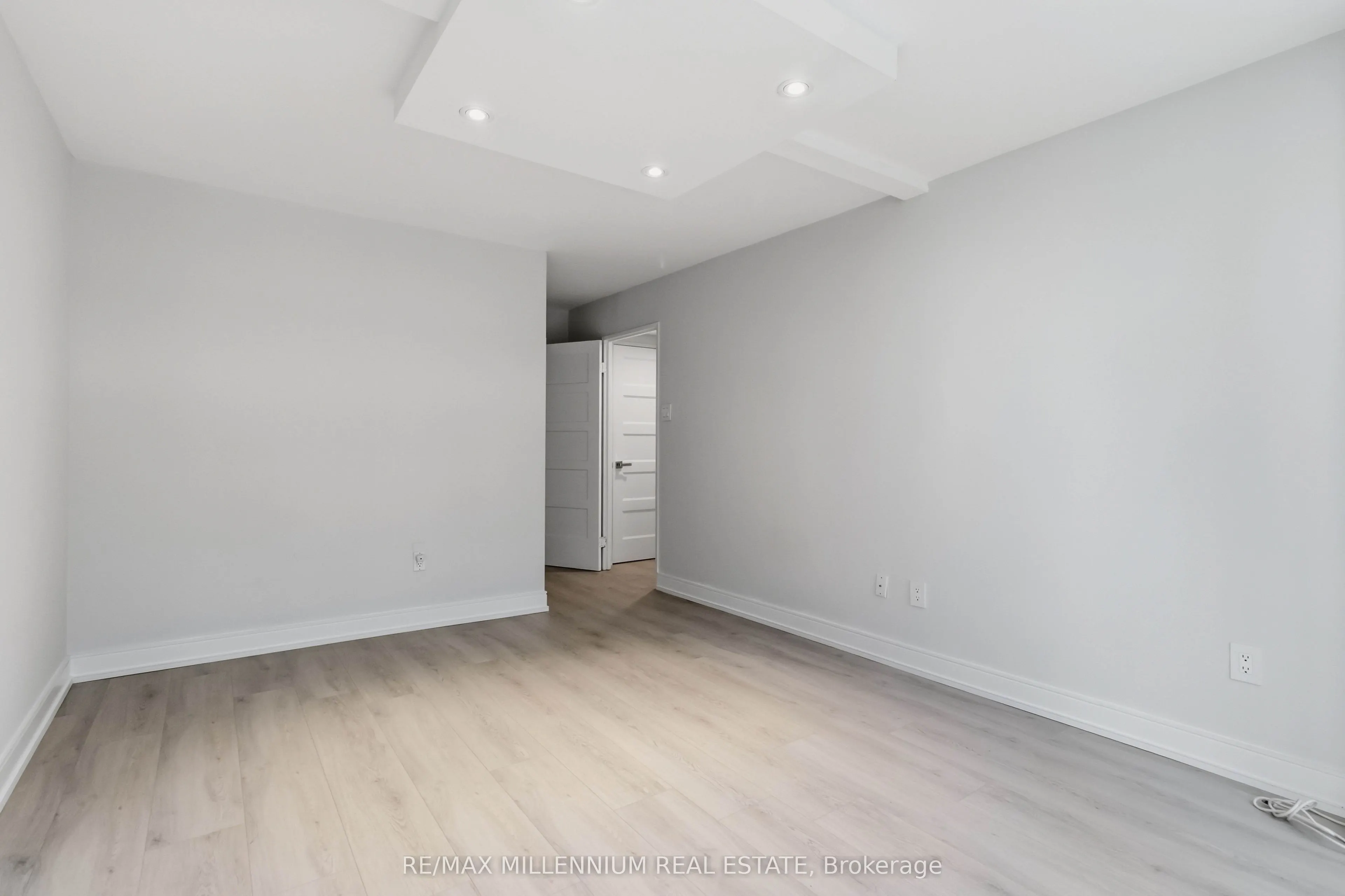 7805 Bayview Avenue #223