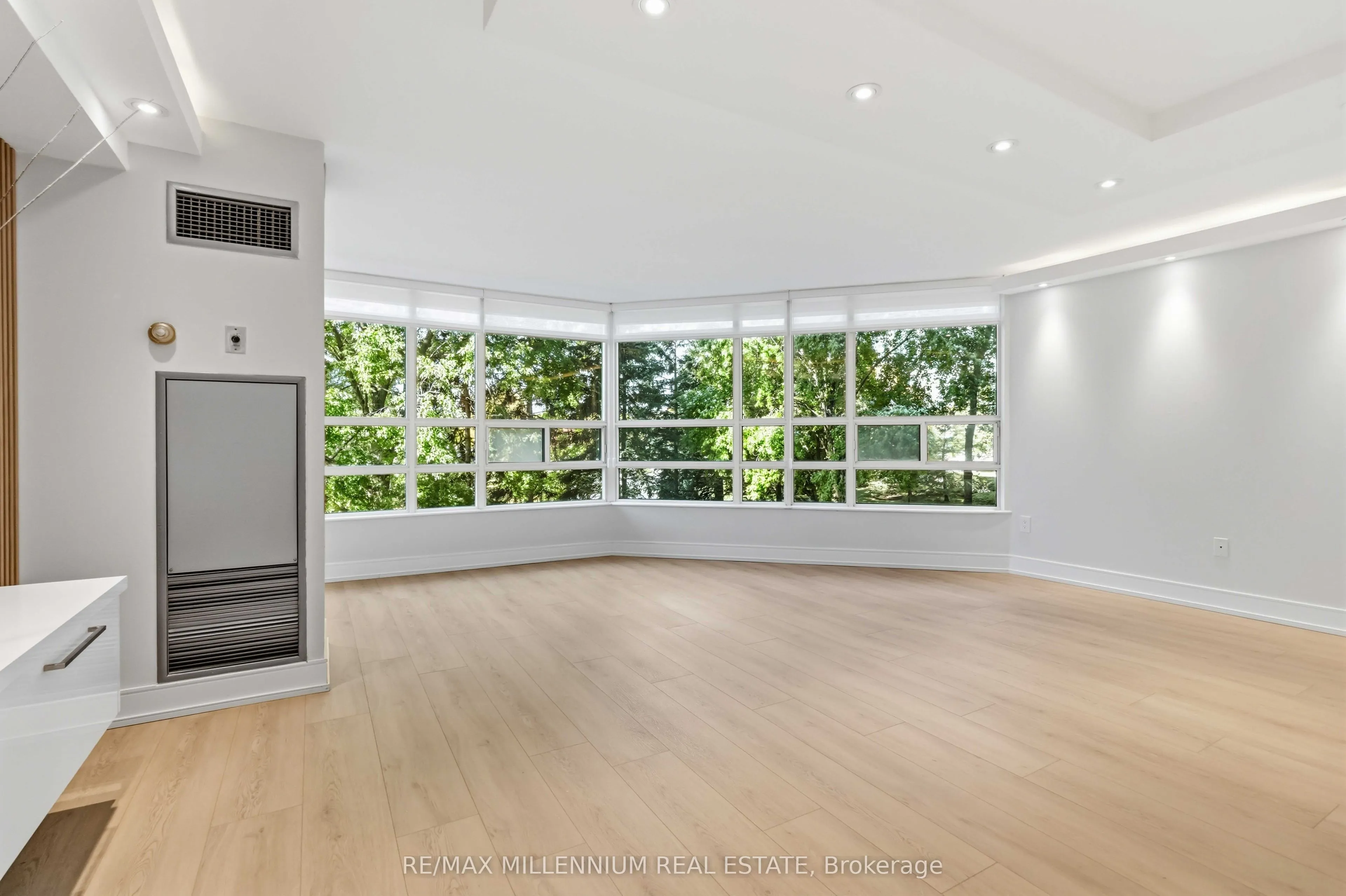 7805 Bayview Avenue #223