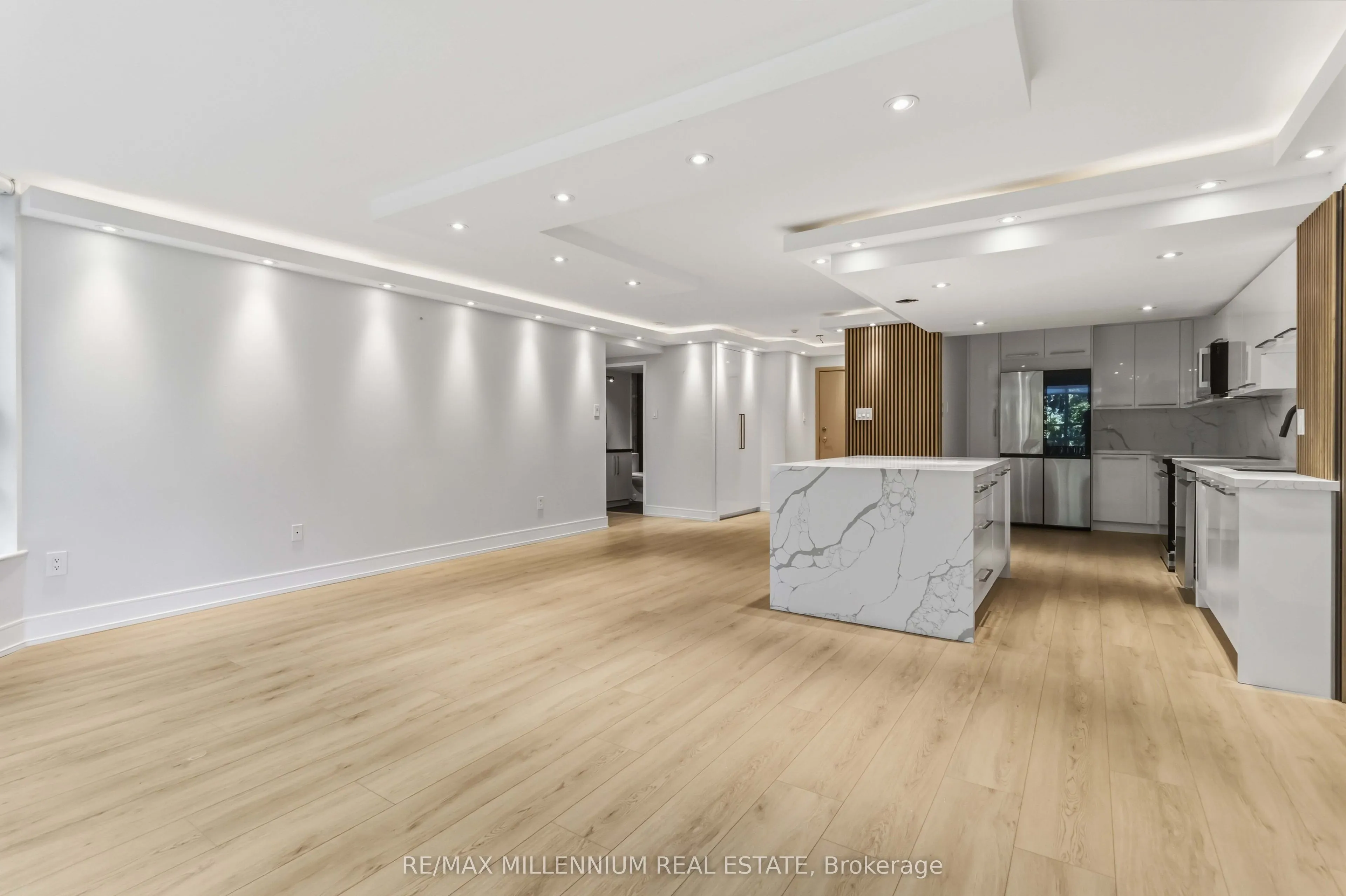 7805 Bayview Avenue #223