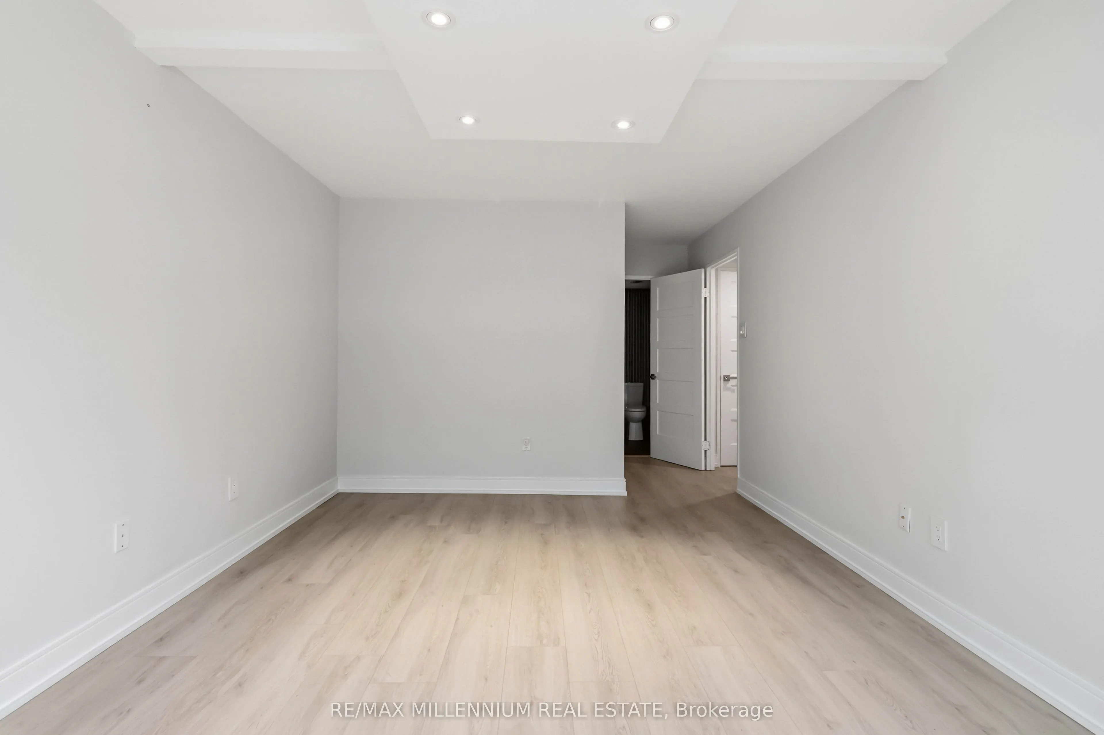 7805 Bayview Avenue #223