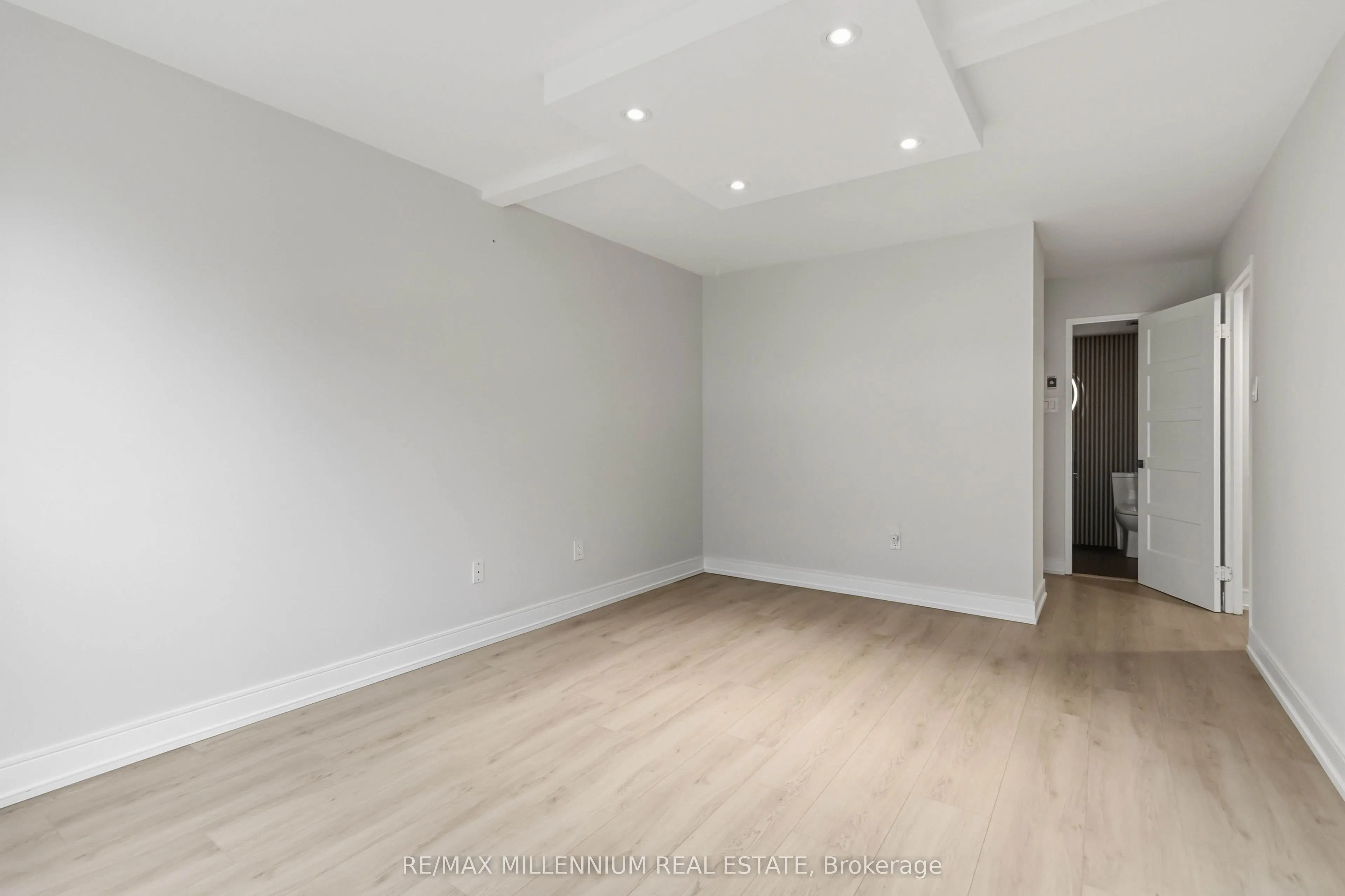 7805 Bayview Avenue #223