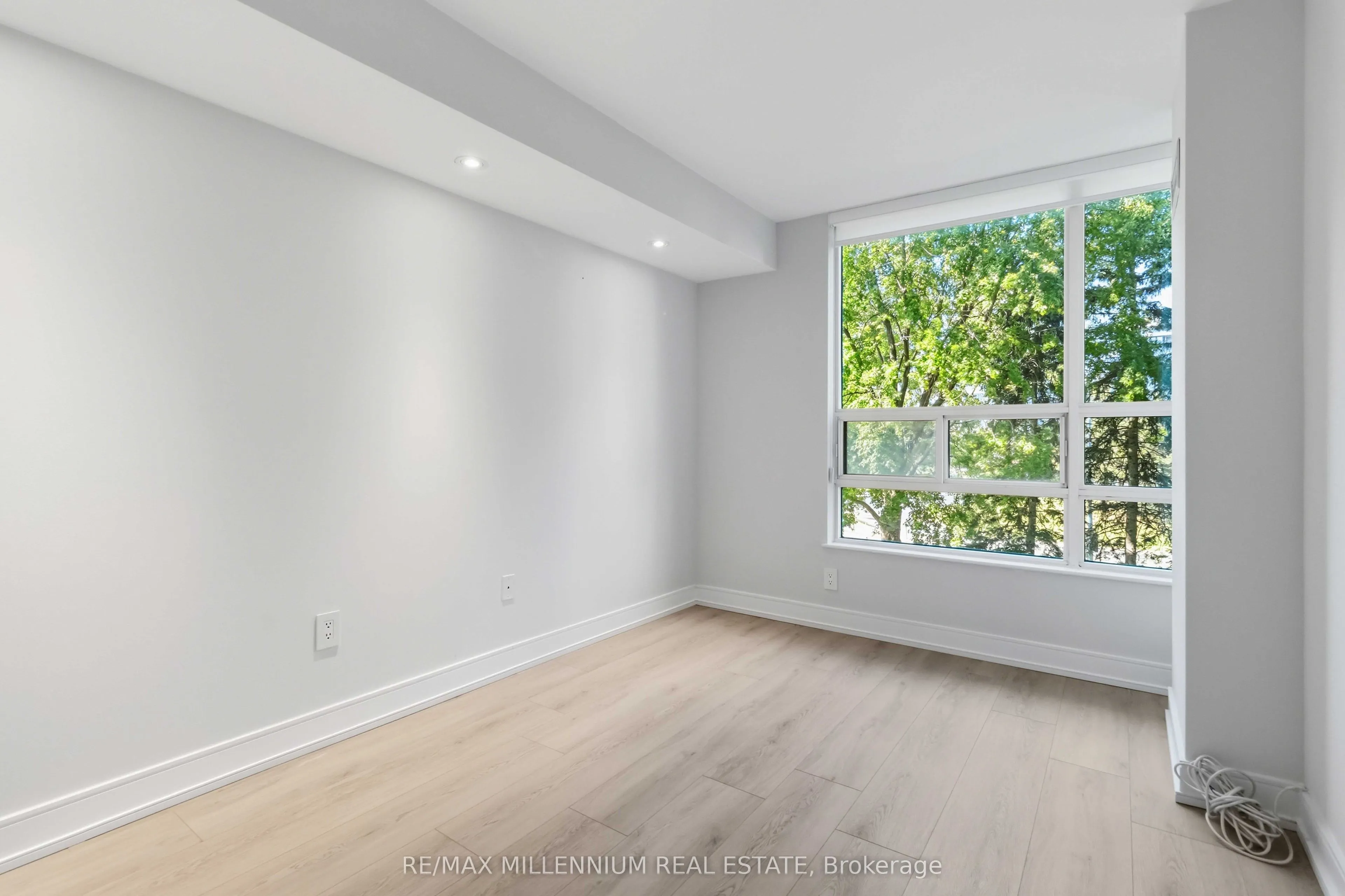 7805 Bayview Avenue #223