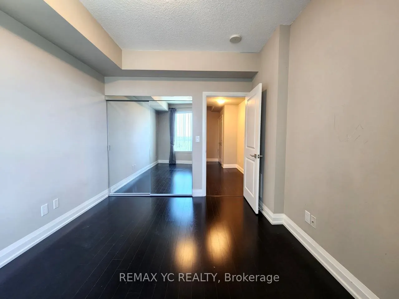 7171 Yonge Street #408