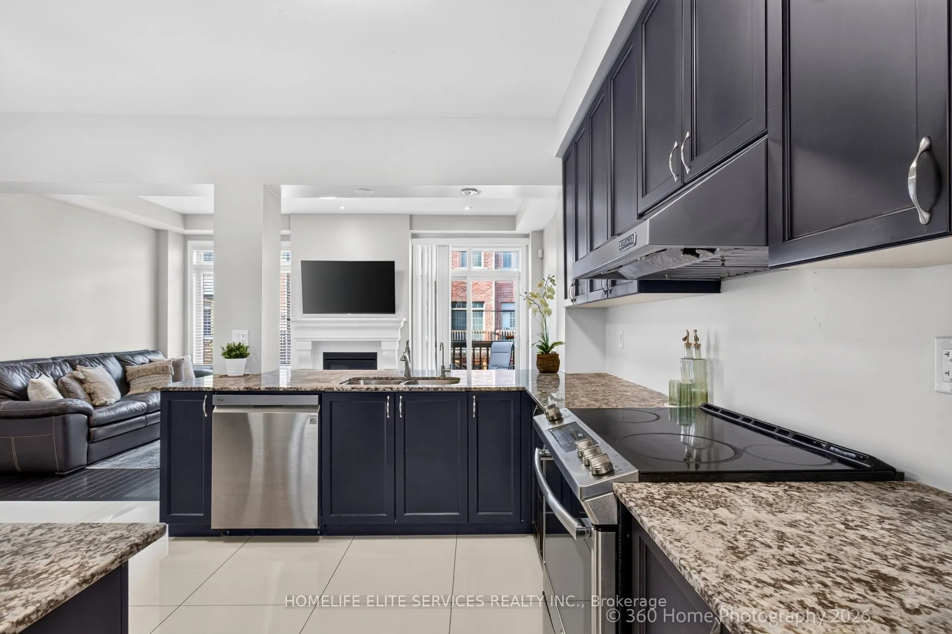 70 Farooq Boulevard