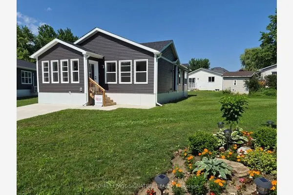 18 Briarwood Place