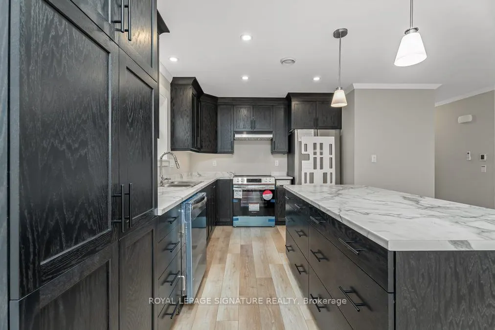 18 Briarwood Place