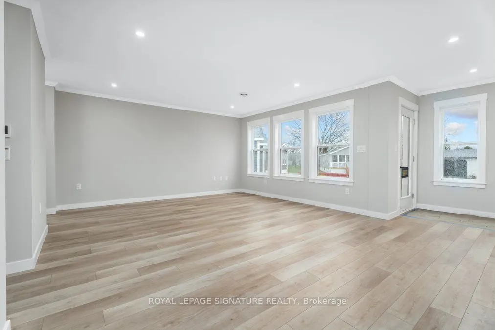 18 Briarwood Place