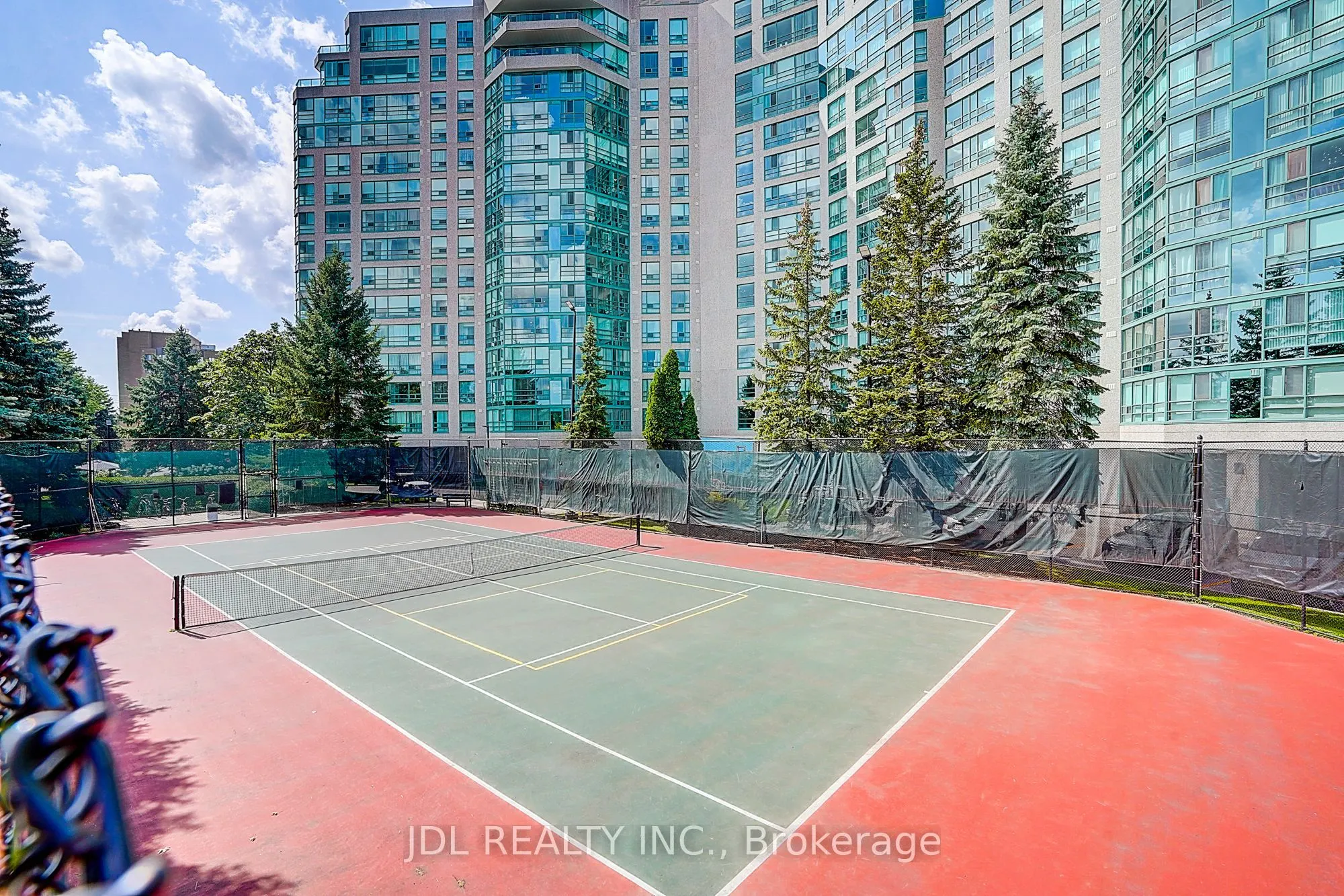 7825 Bayview Avenue #219