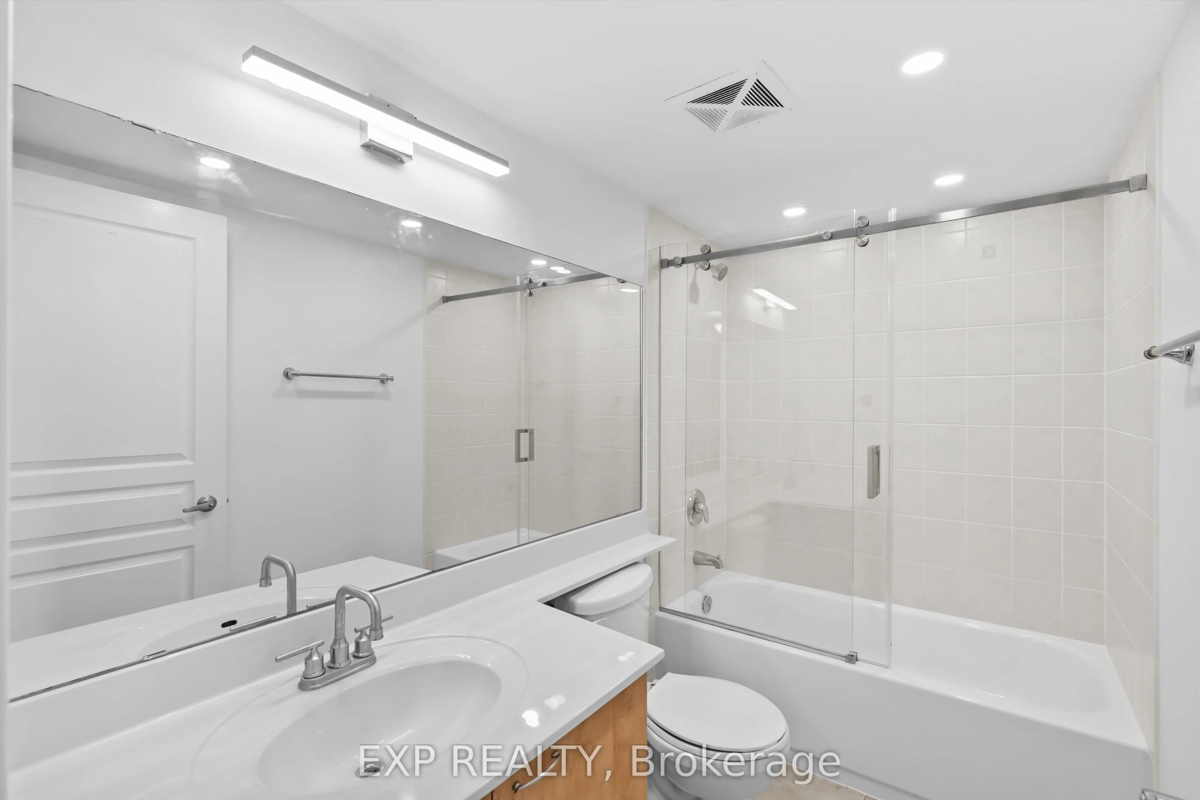 350 Red Maple Road #1214