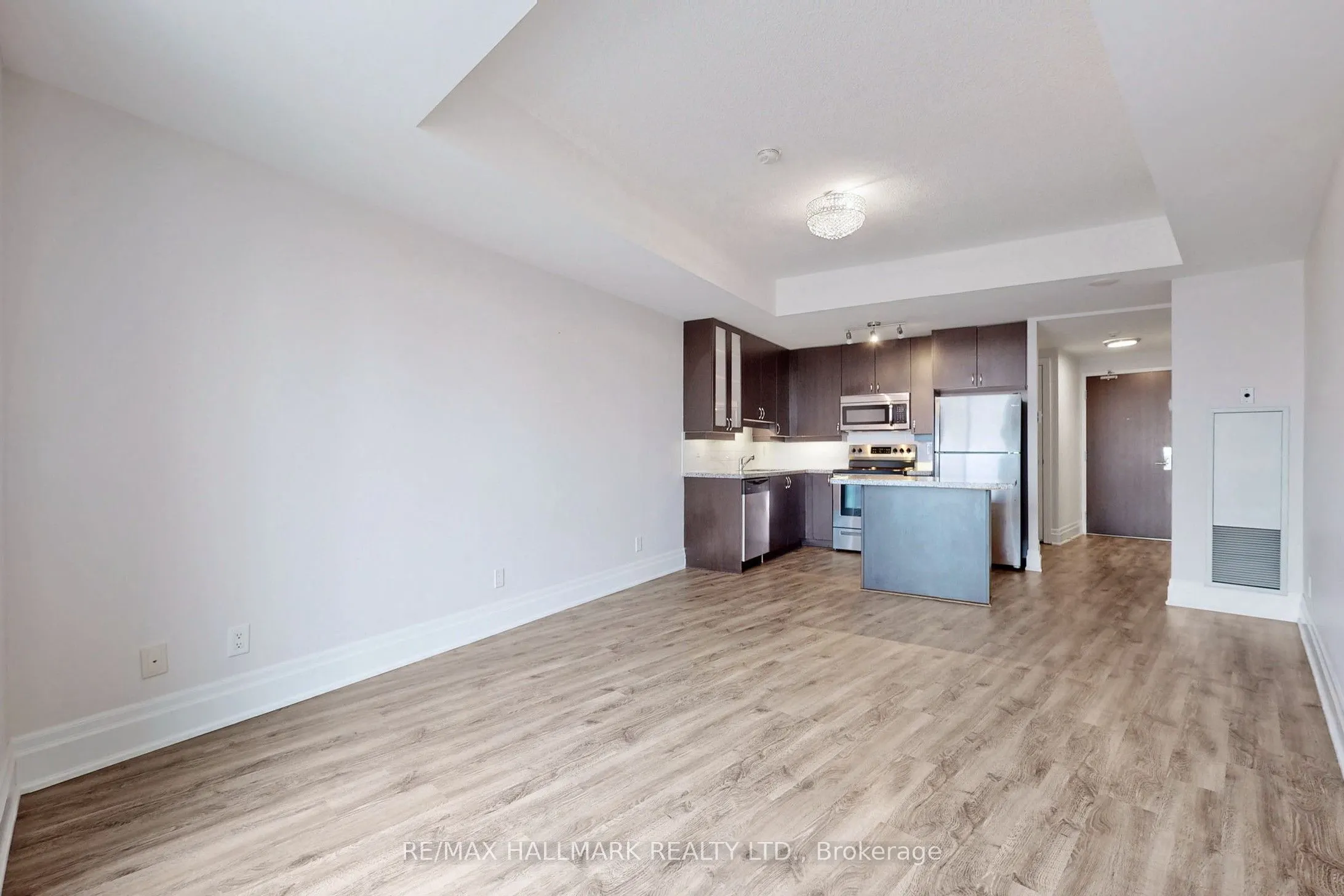 111 Upper Duke Crescent #610