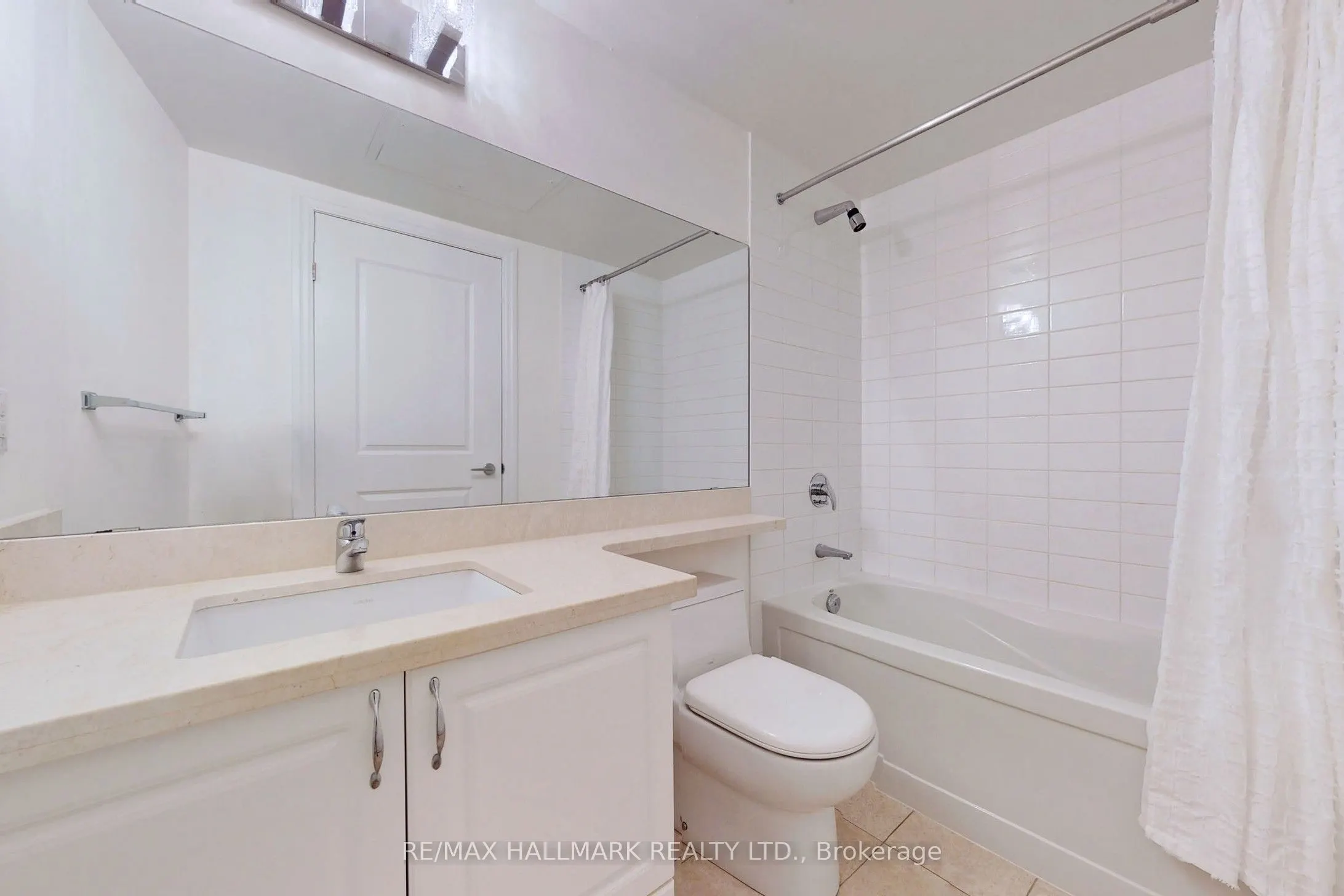 111 Upper Duke Crescent #610