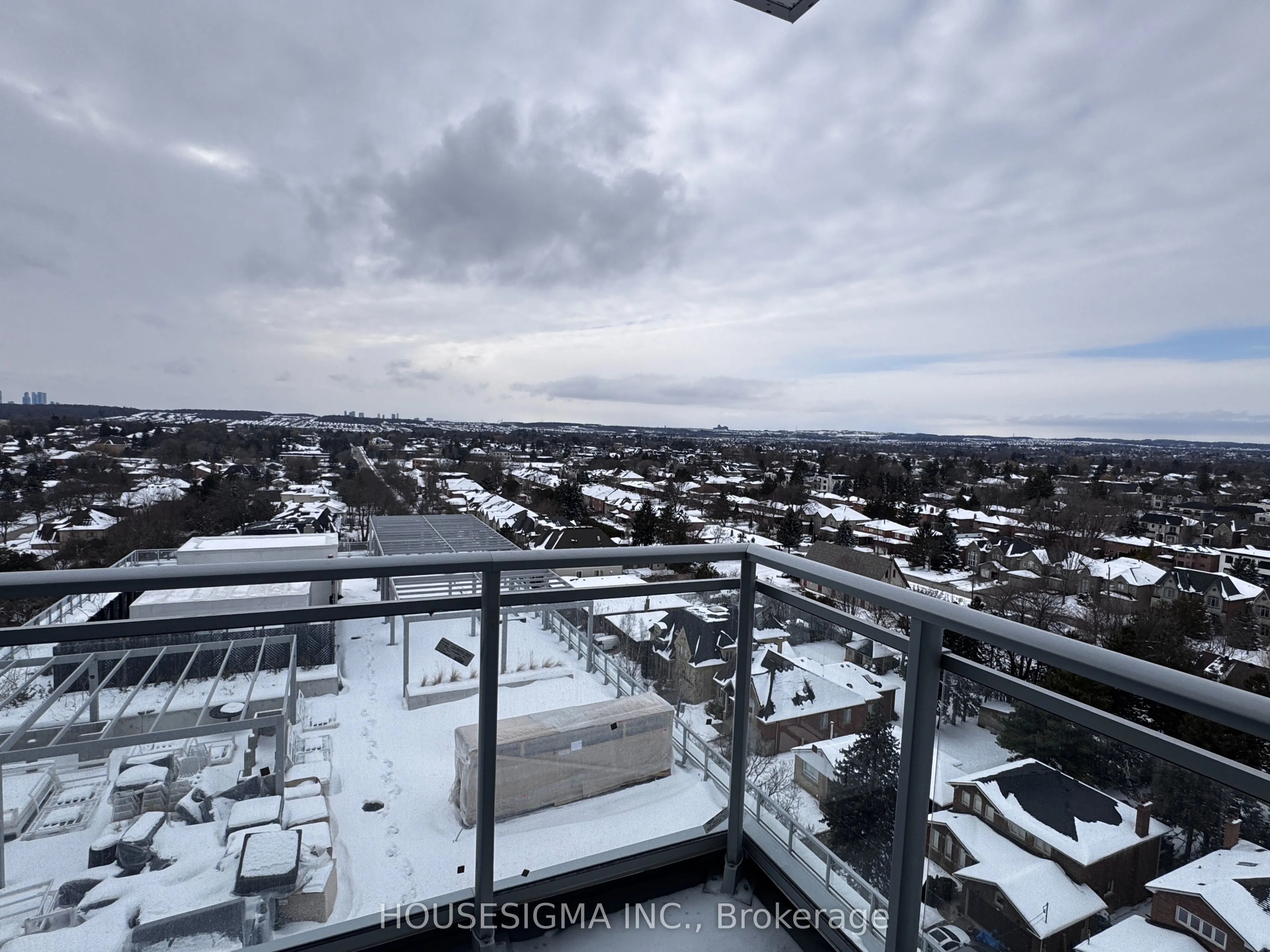 8888 Yonge Street #1002