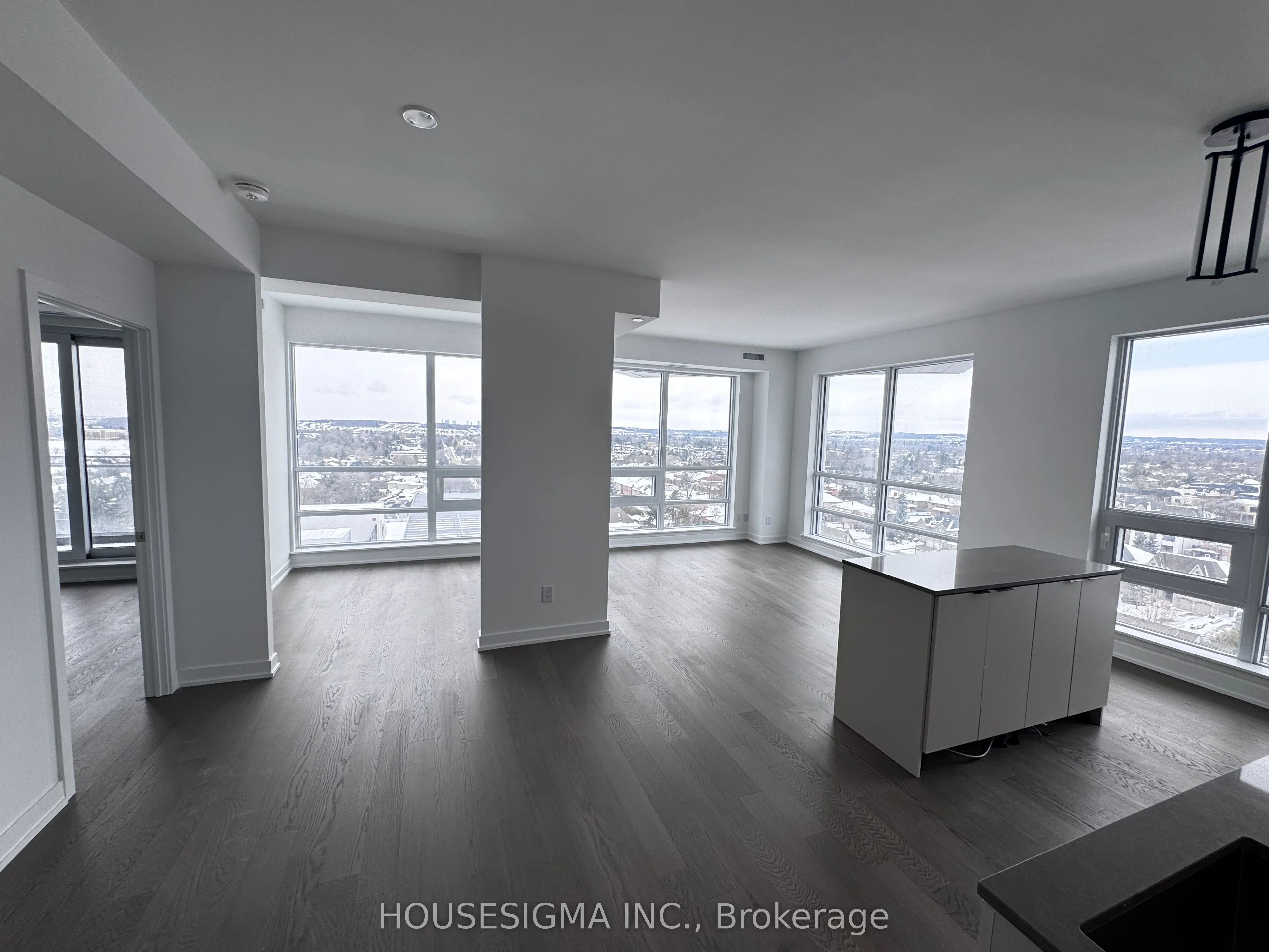 8888 Yonge Street #1002