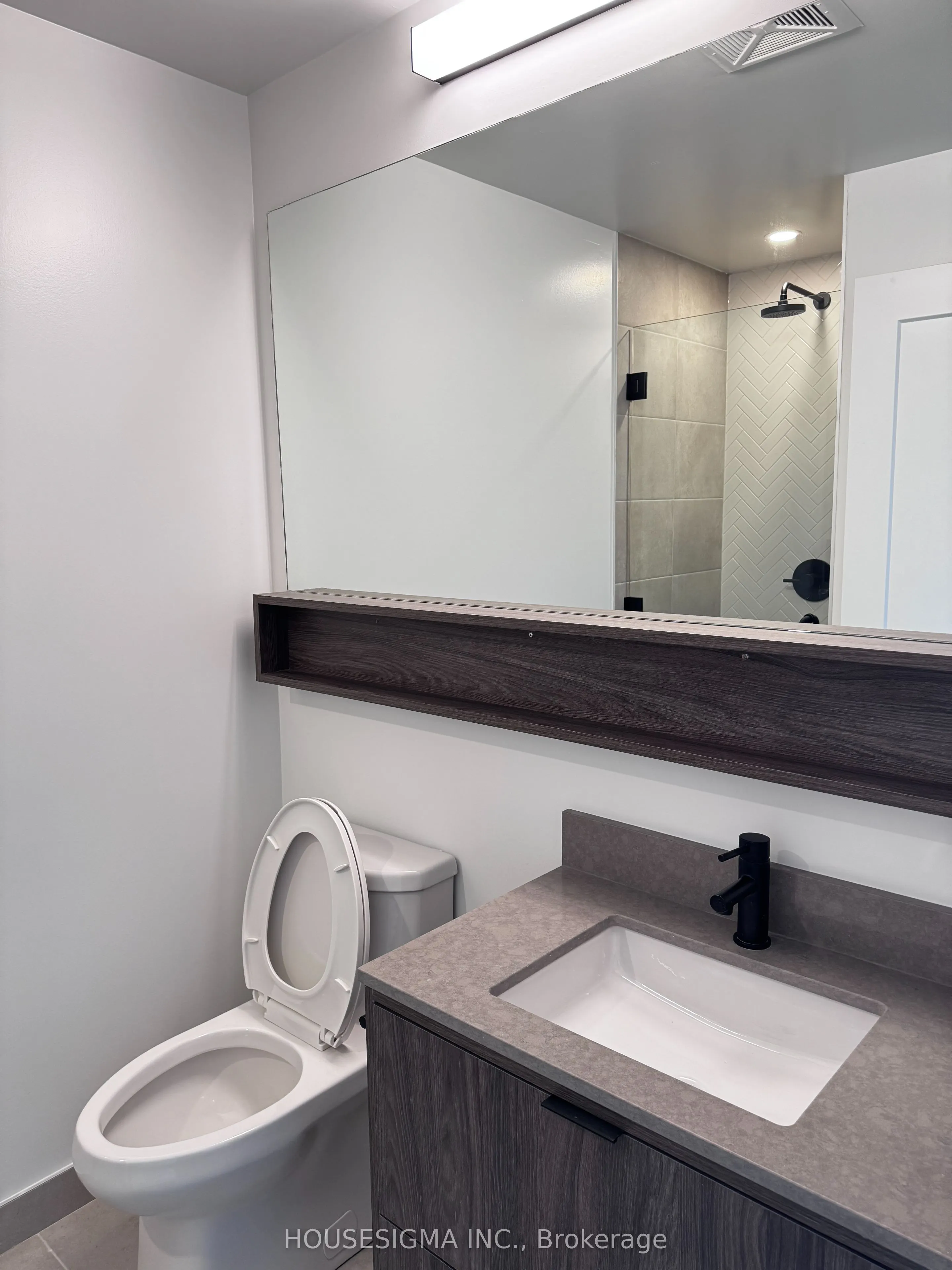 8888 Yonge Street #1002