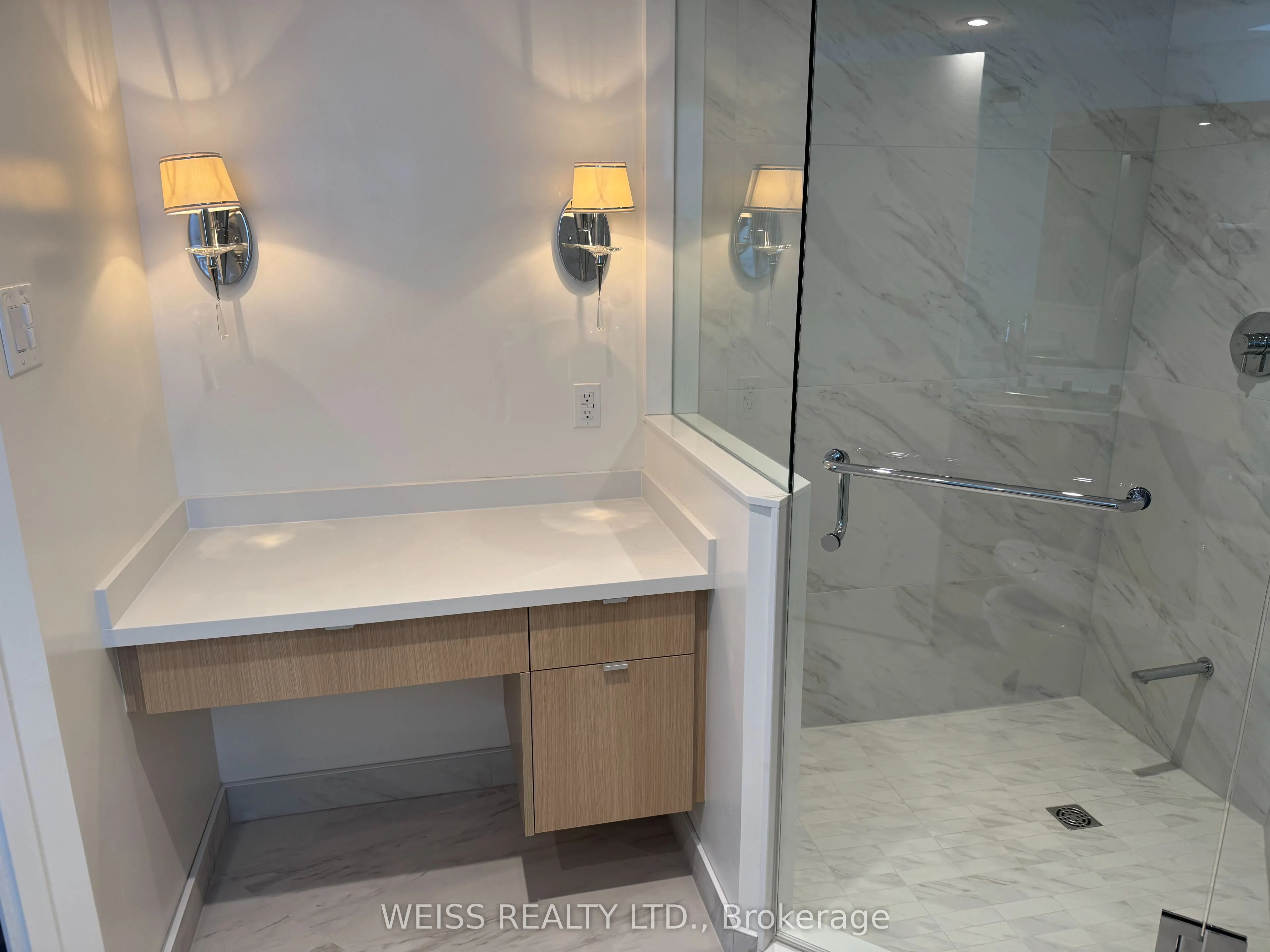 7460 Bathurst Street #904
