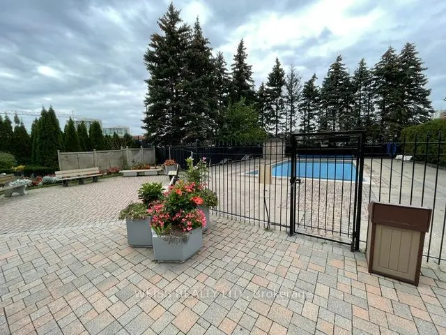 7460 Bathurst Street #904