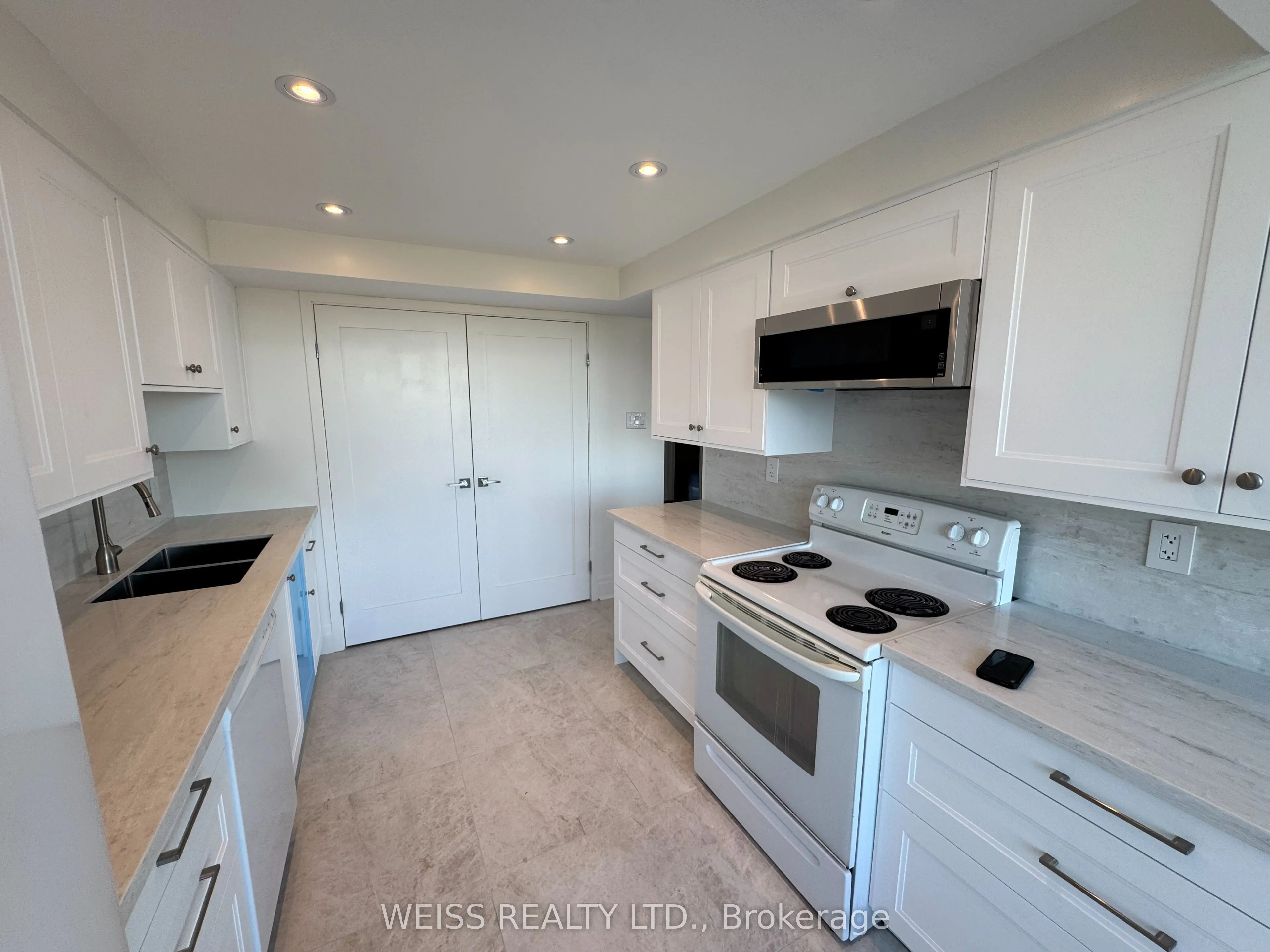 7460 Bathurst Street #904