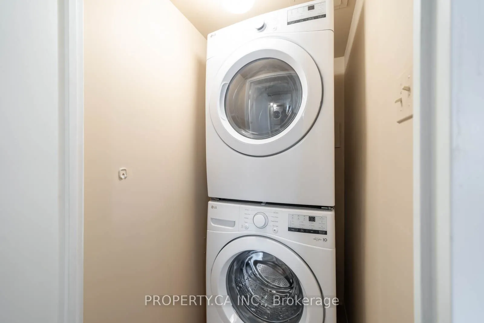 7460 Bathurst Street #605