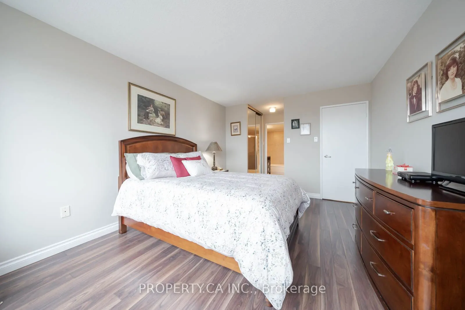7460 Bathurst Street #605