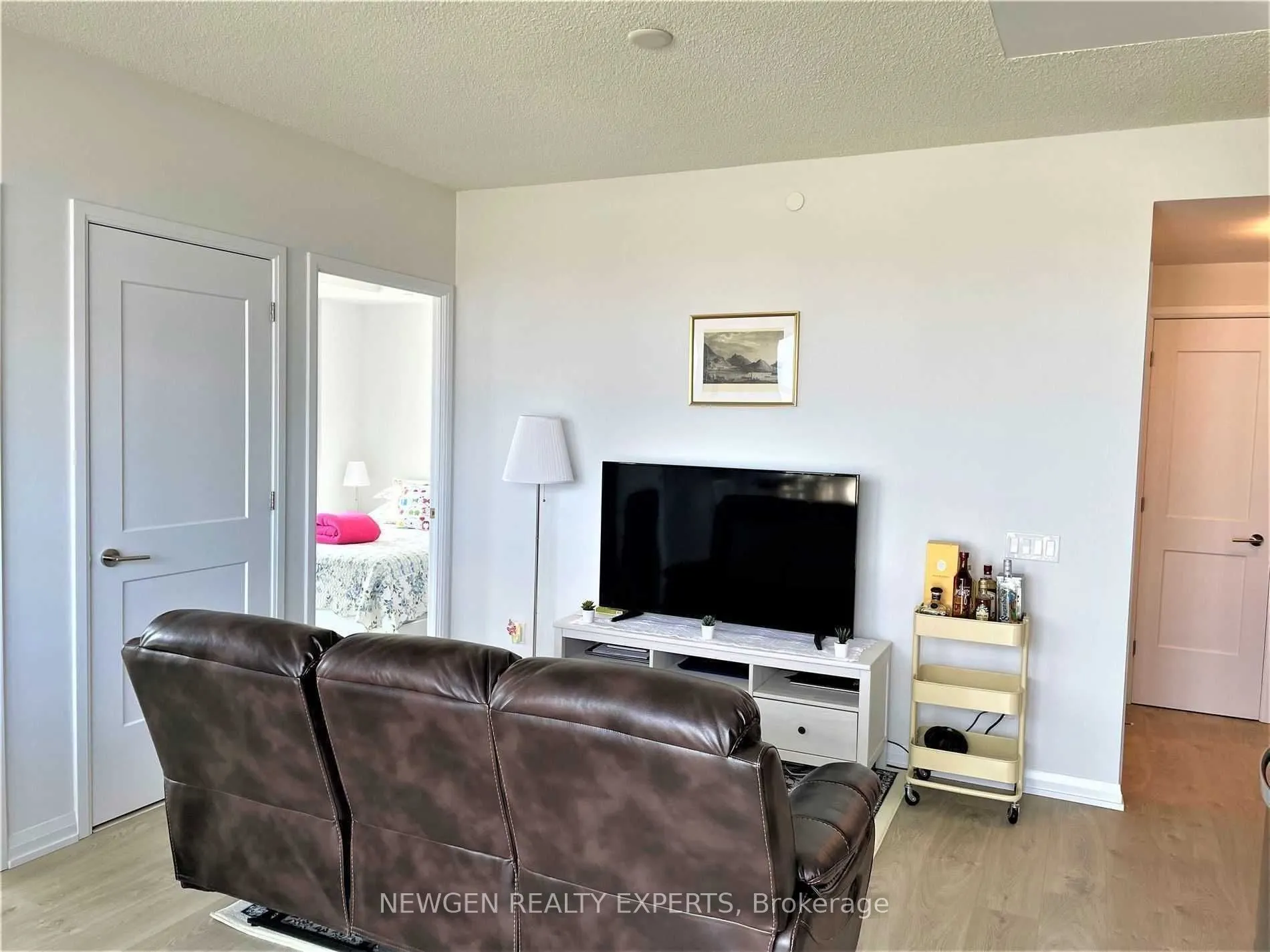 7895 Jane Street #2815