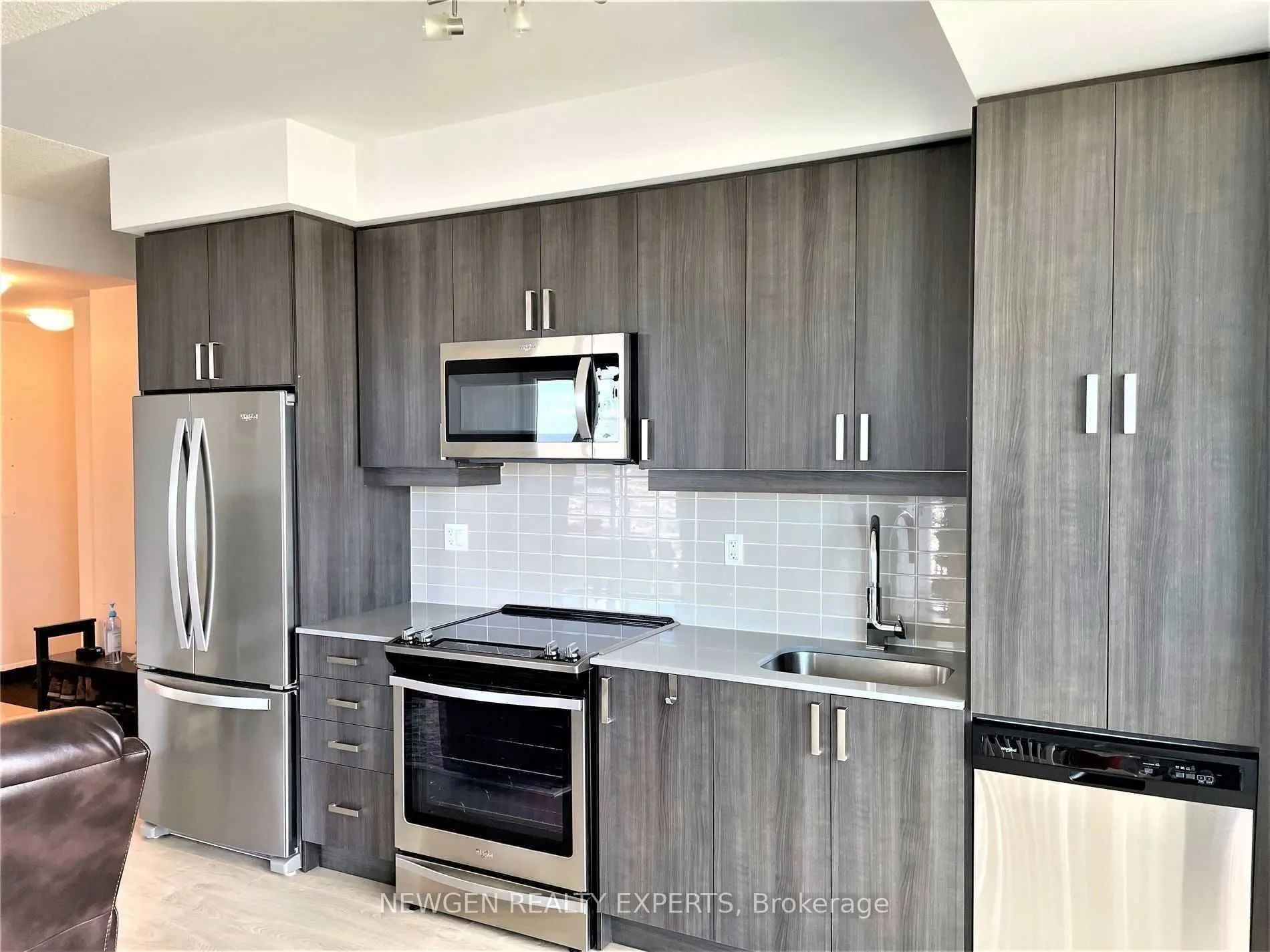 7895 Jane Street #2815
