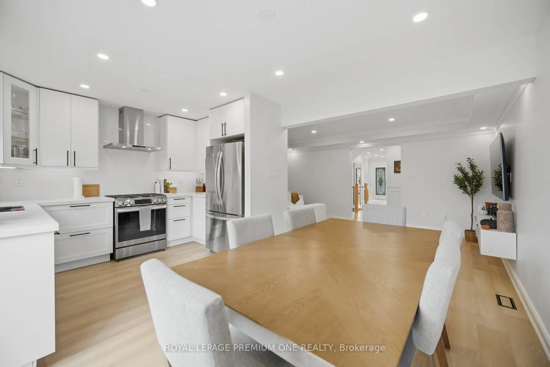 169 Venice Gate Drive