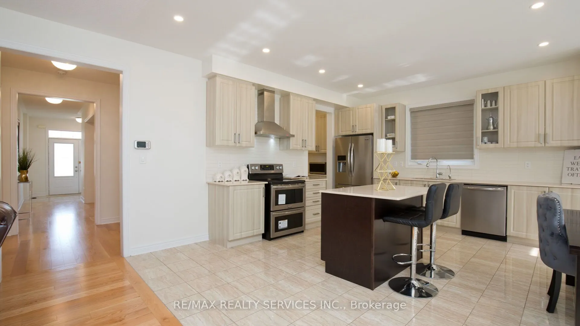 104 Sharpe Crescent