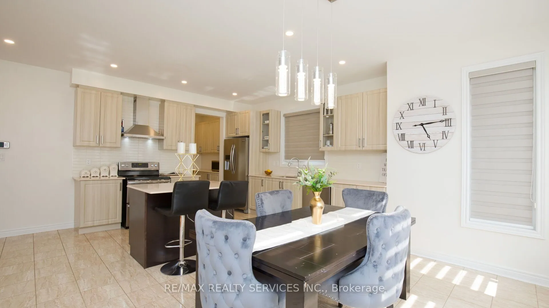 104 Sharpe Crescent