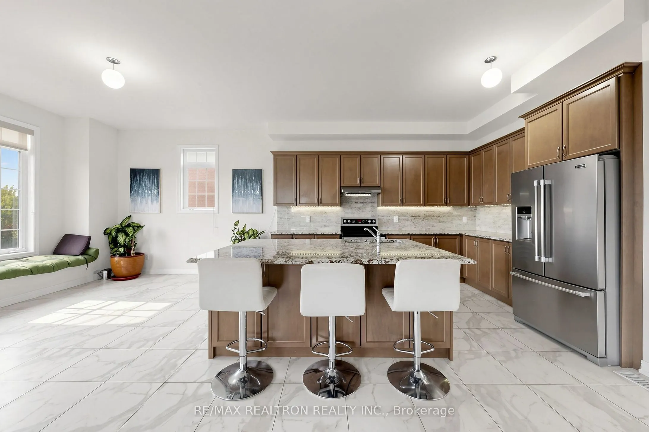 1003 Green Street