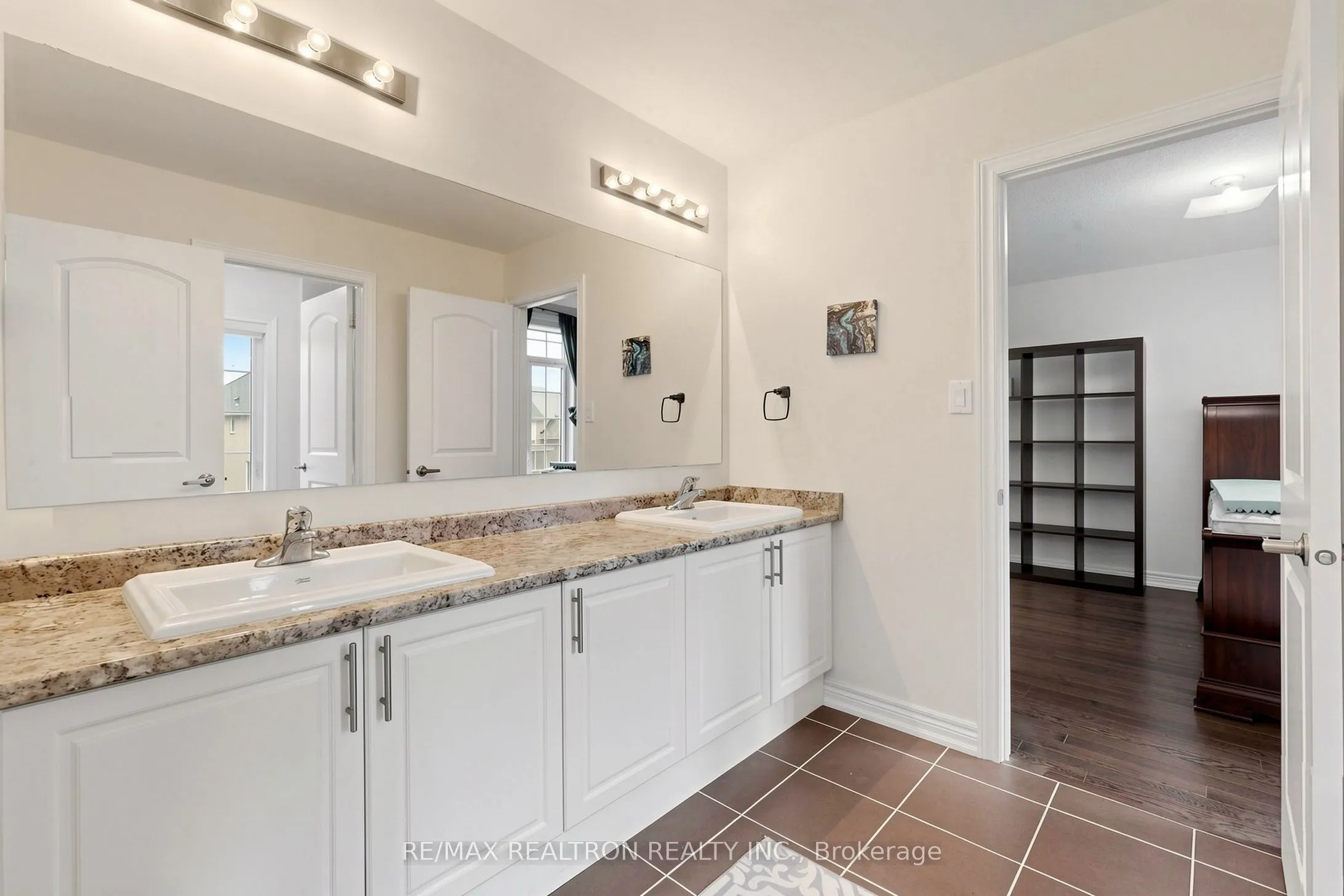 1003 Green Street