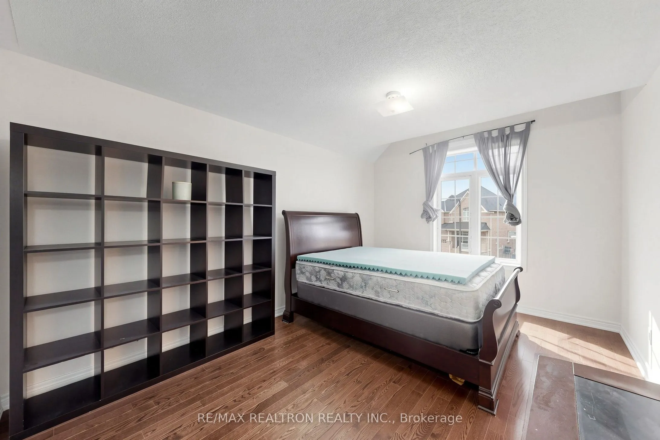 1003 Green Street